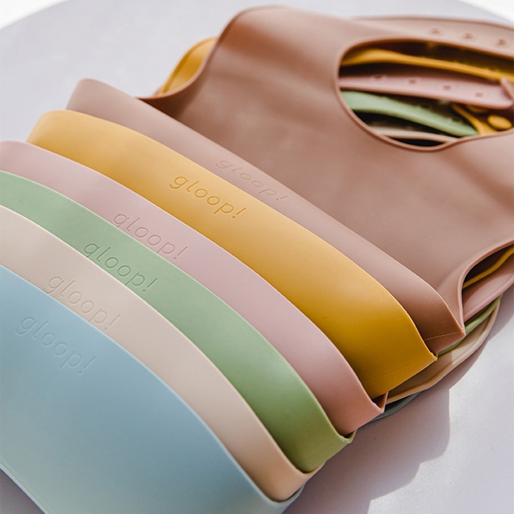 Gloop 矽膠純色圍兜 / 橄欖綠