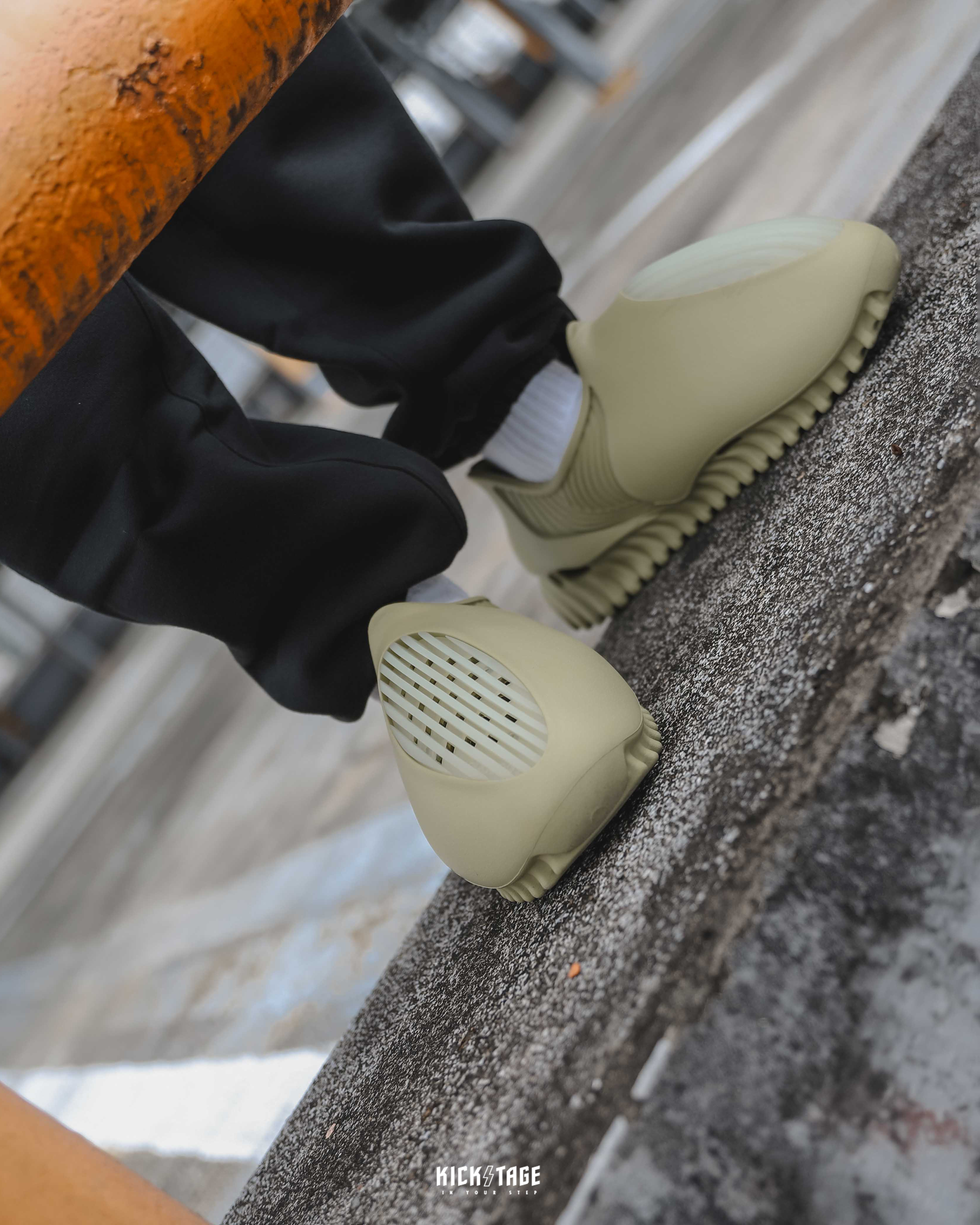 [特價售出無退換] GENEGG FOAM RUNNER "WHALE" 果綠 鯨之美 流線 透氣 機能水鞋 沙灘鞋 雨鞋【GW-003】25SALE