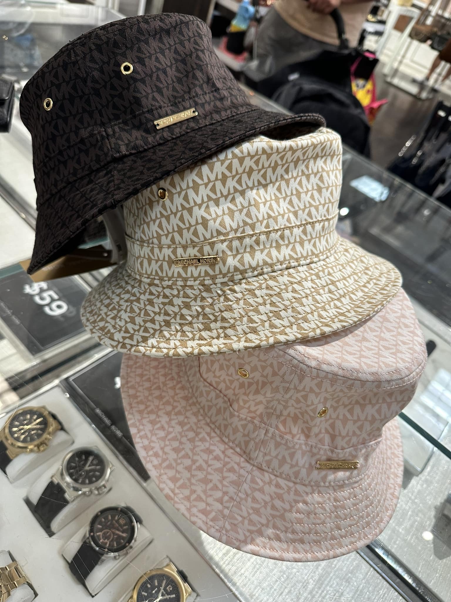 【預購】Michael Kors Z21315 Logo款太陽帽