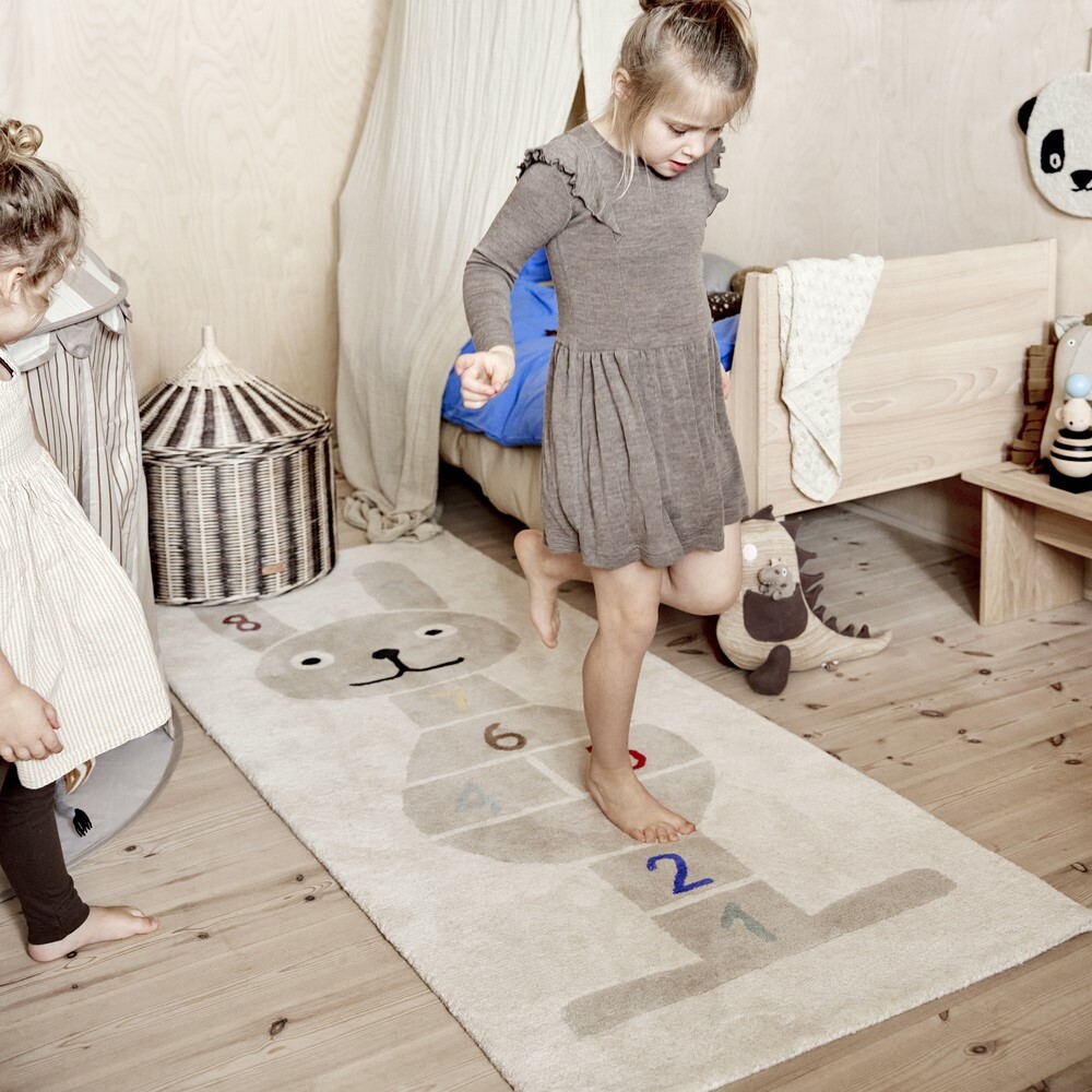 OYOY 造型手工羊毛地毯 / 兔兔跳格子