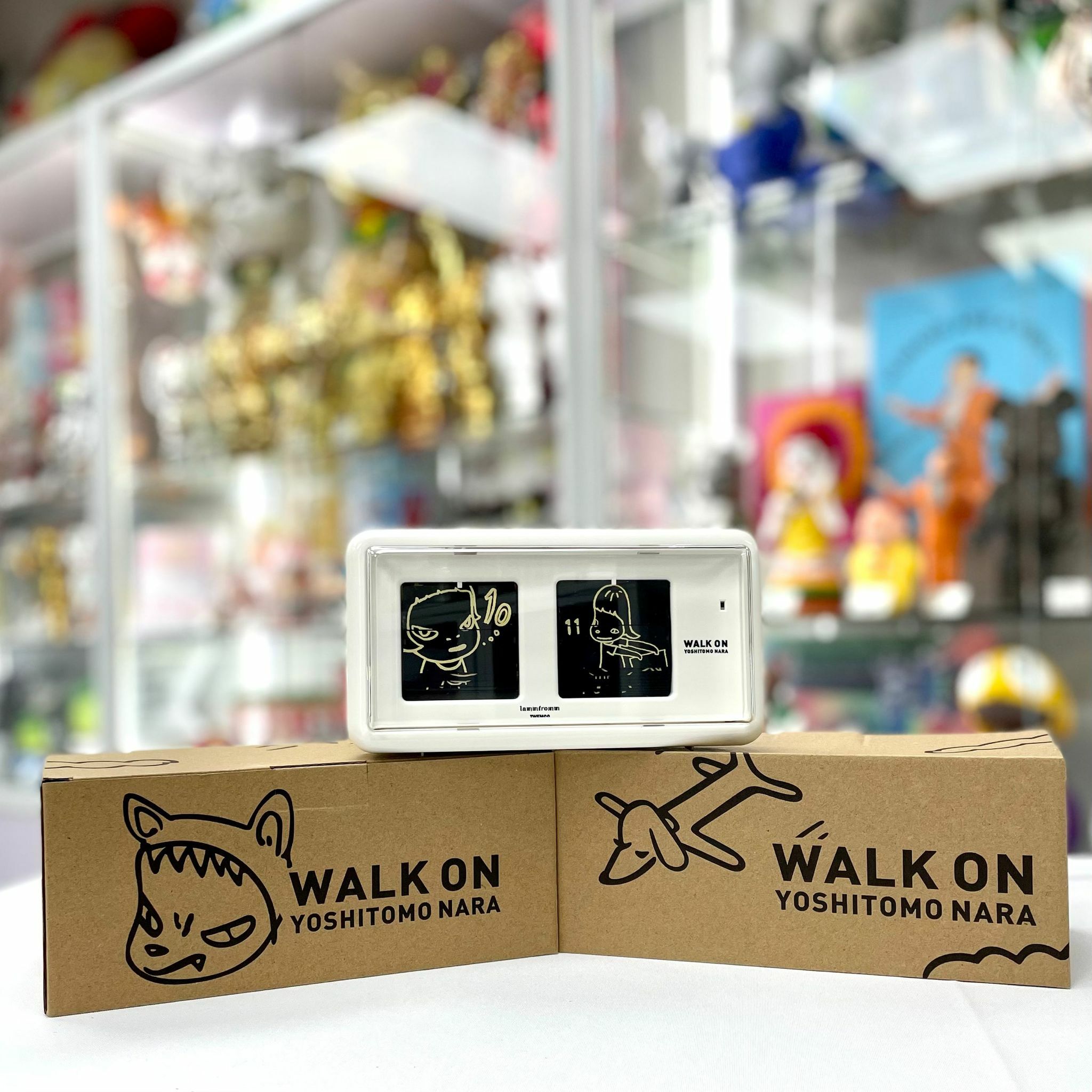 Yoshitomo Nara Patter Clock [WALK ON (White)]