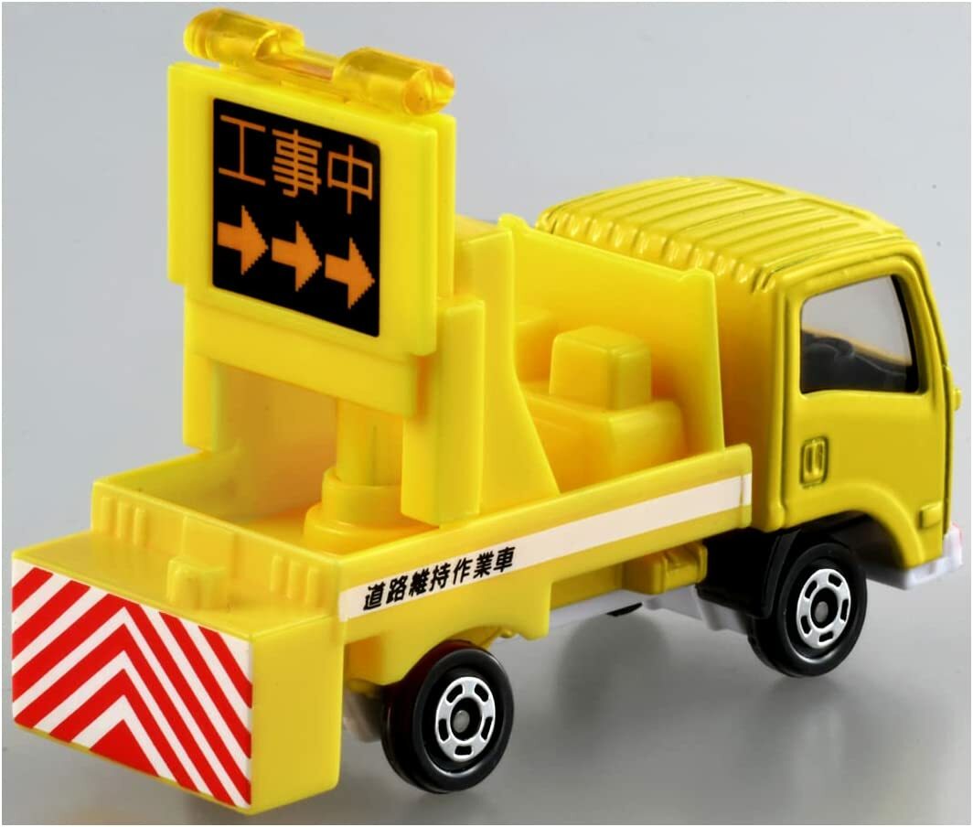 《 TOMICA 火柴盒小汽車 》TOMICA NO.26 ISUZU ELF 道路標示車