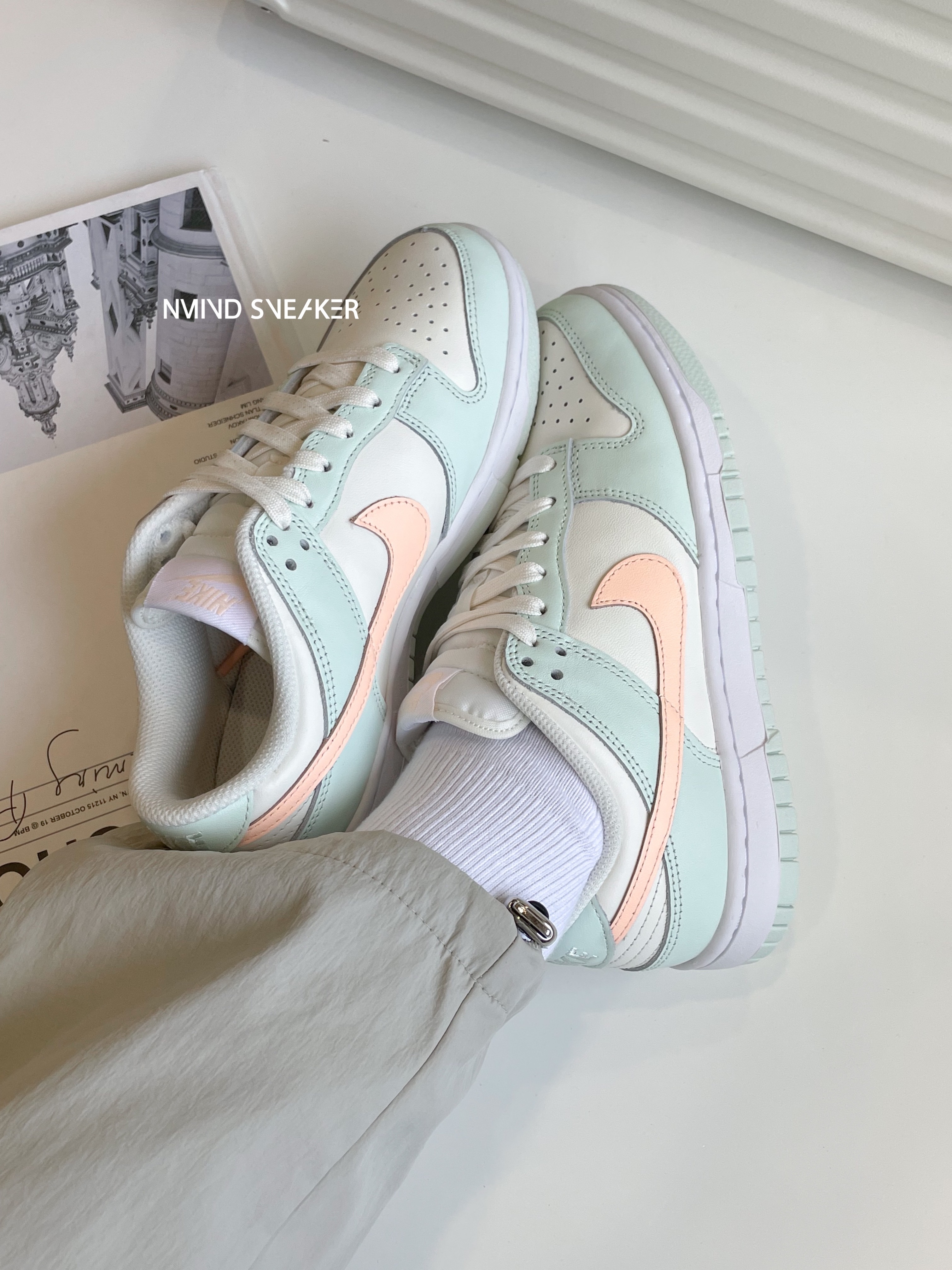 <勾勾零碼出清特輯> Nike Dunk Low “Barely Green” 草莓薄荷(DD1503-104)