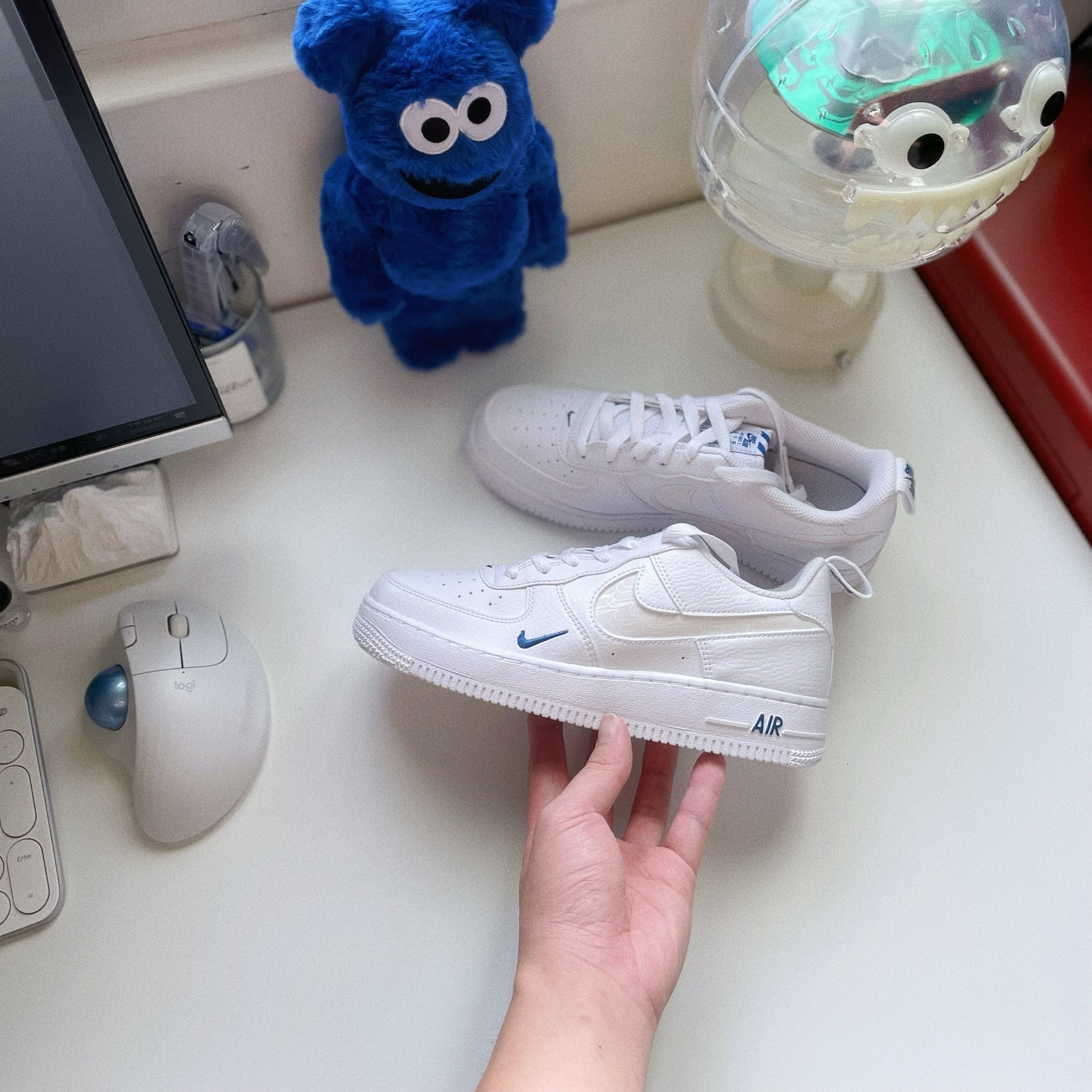 Nike Air Force 1 歐美限定款 天空 小藍勾 刺繡 反光小勾 AF1 FB8034-100