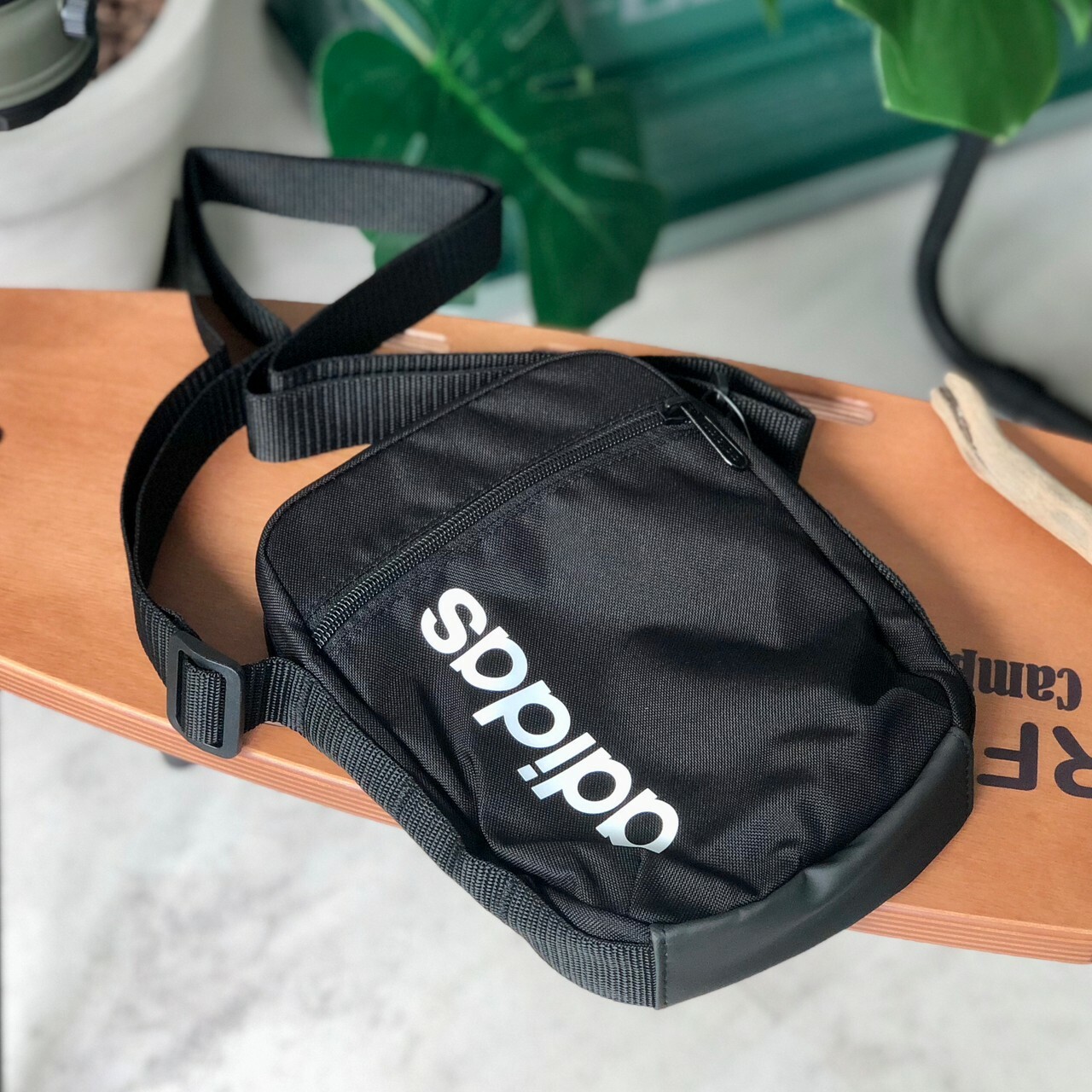 Adidas Lin Core Org 側背包 DT4822