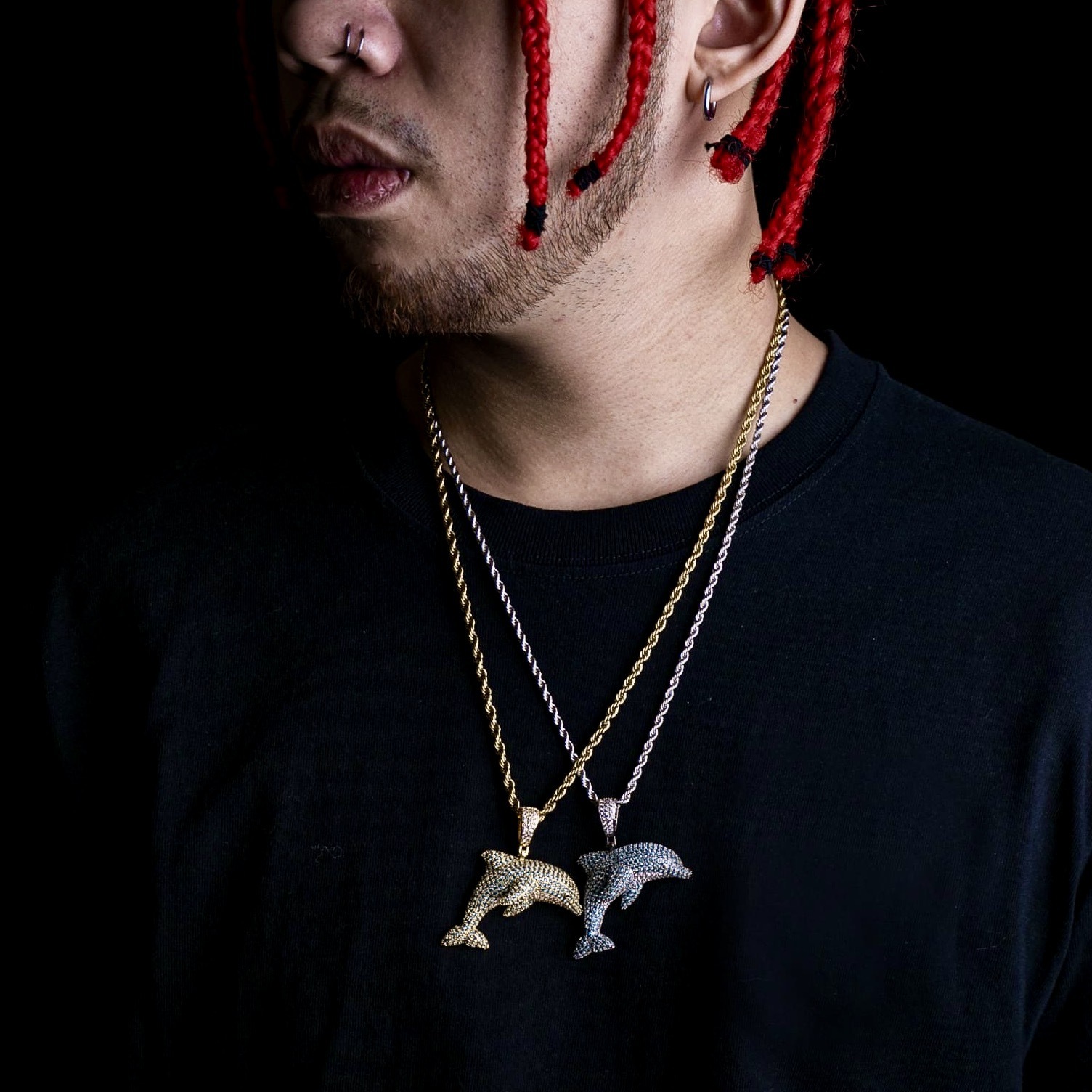 滿鑲立體海豚墜飾