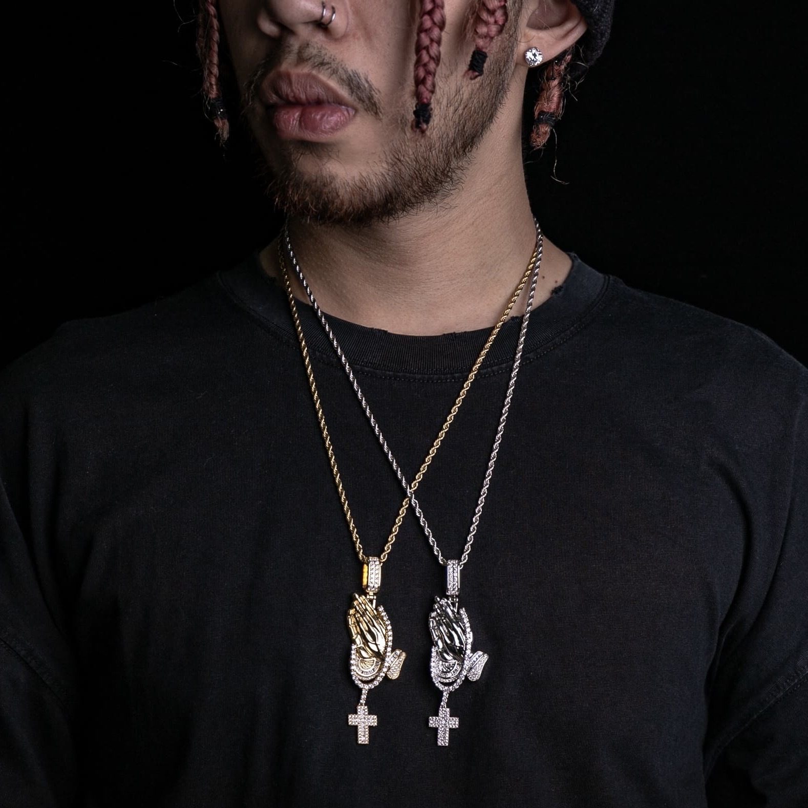 滿鑲祈禱手&十字架墜飾