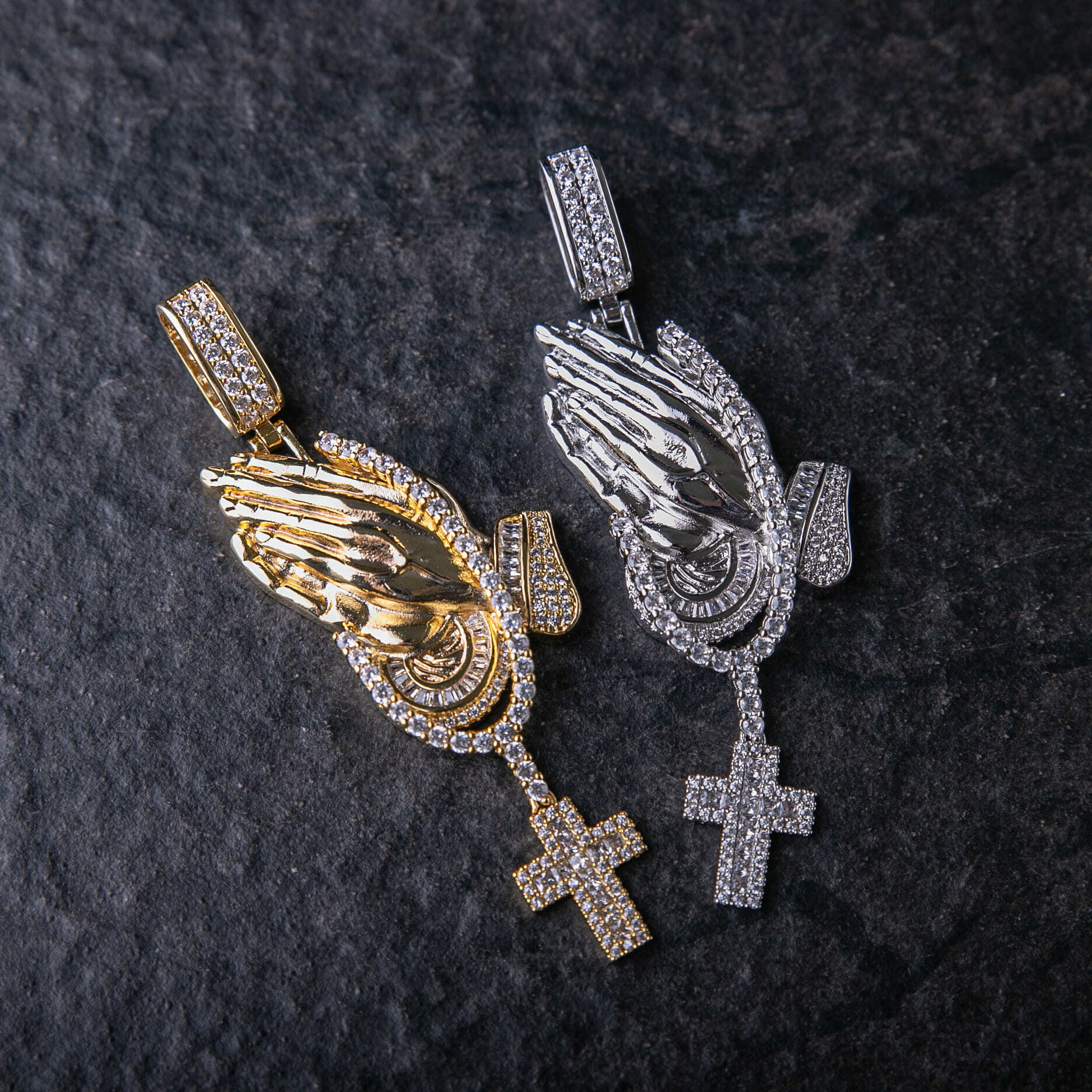 滿鑲祈禱手&十字架墜飾