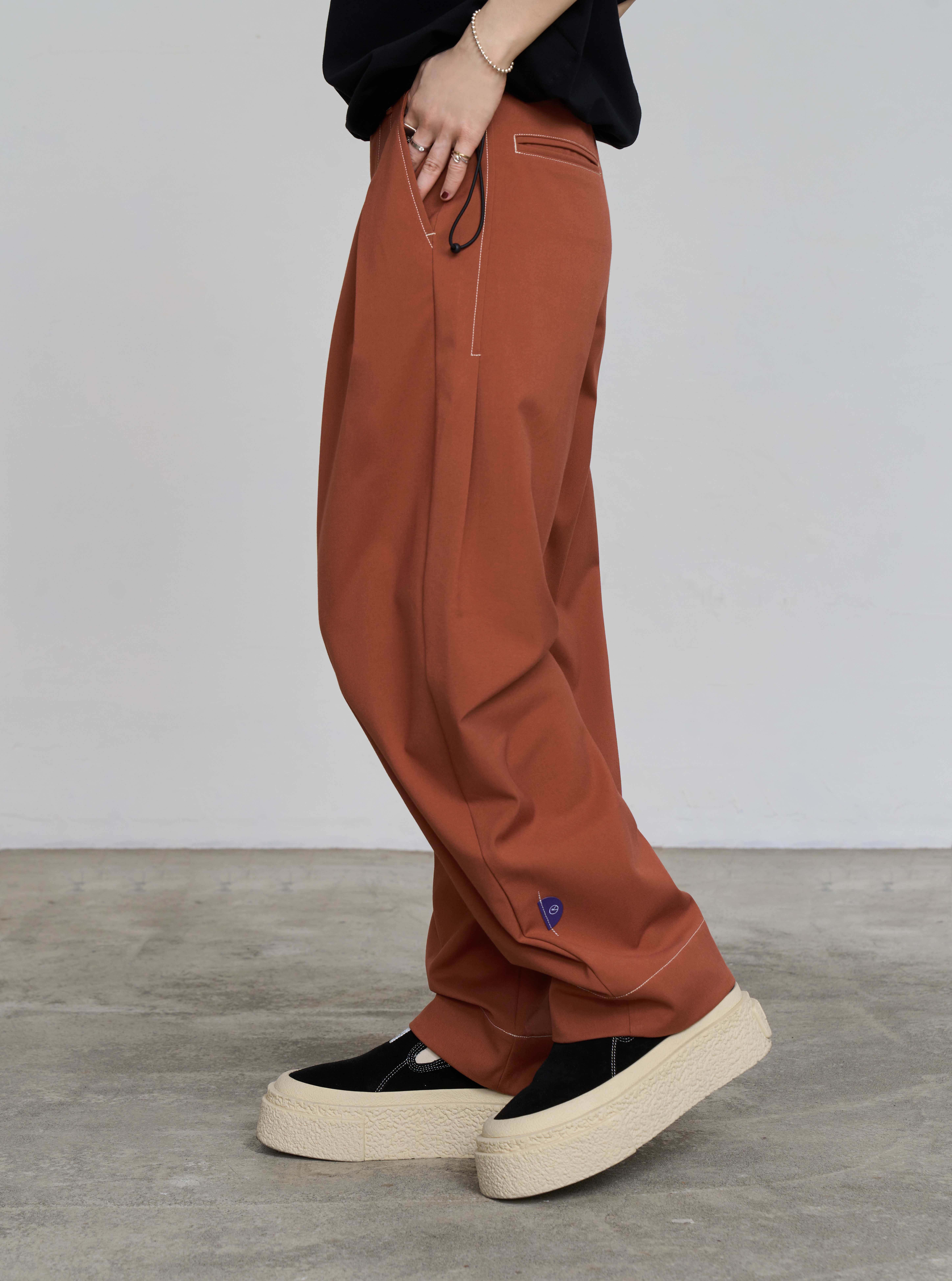 Contrast-stitching Trousers | Marmalade