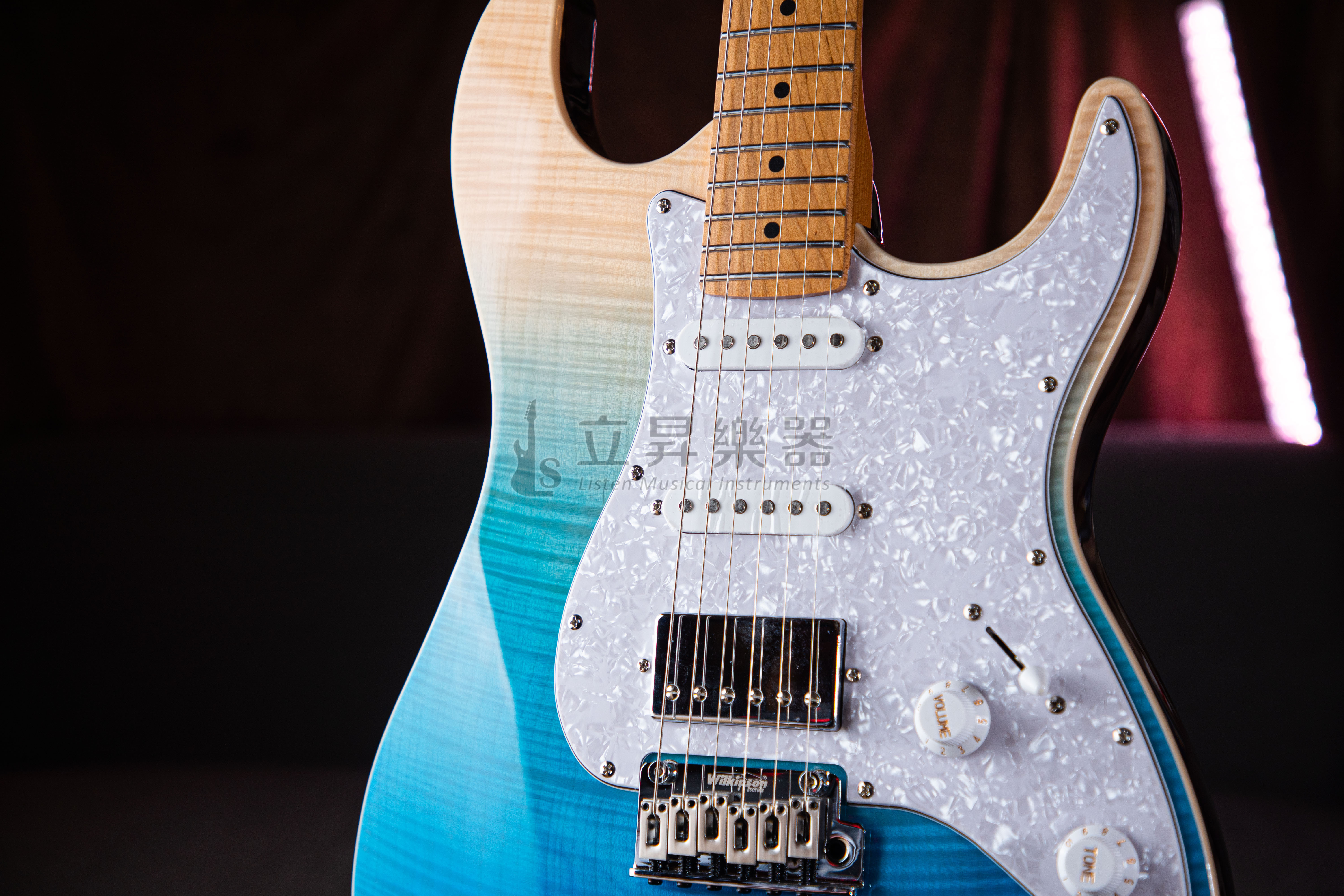 JET JET JS-450 系列 Stratocaster HSS 加拿大烤楓琴頸指板 22格 兩點式小搖單單雙 鎖定式弦鈕｜JS-450 TBL 虎紋海洋漸層色、JS-450 OBL 藍色虎紋 第 3 張圖片｜三峽吉他 / Bass