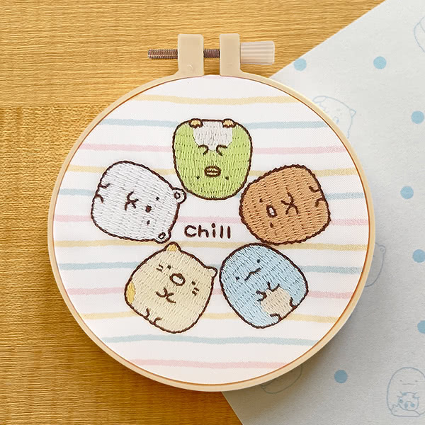 角落小夥伴刺繡：當我們圈在一起（附超值全材料包套組 含完整教學影片＋原寸繡圖）