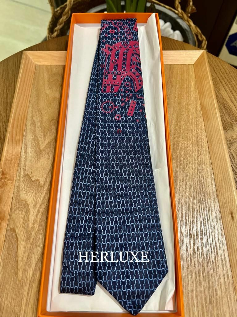 En soie pattern cravates/ tie 馬蹄鐵+大馬頭圖案