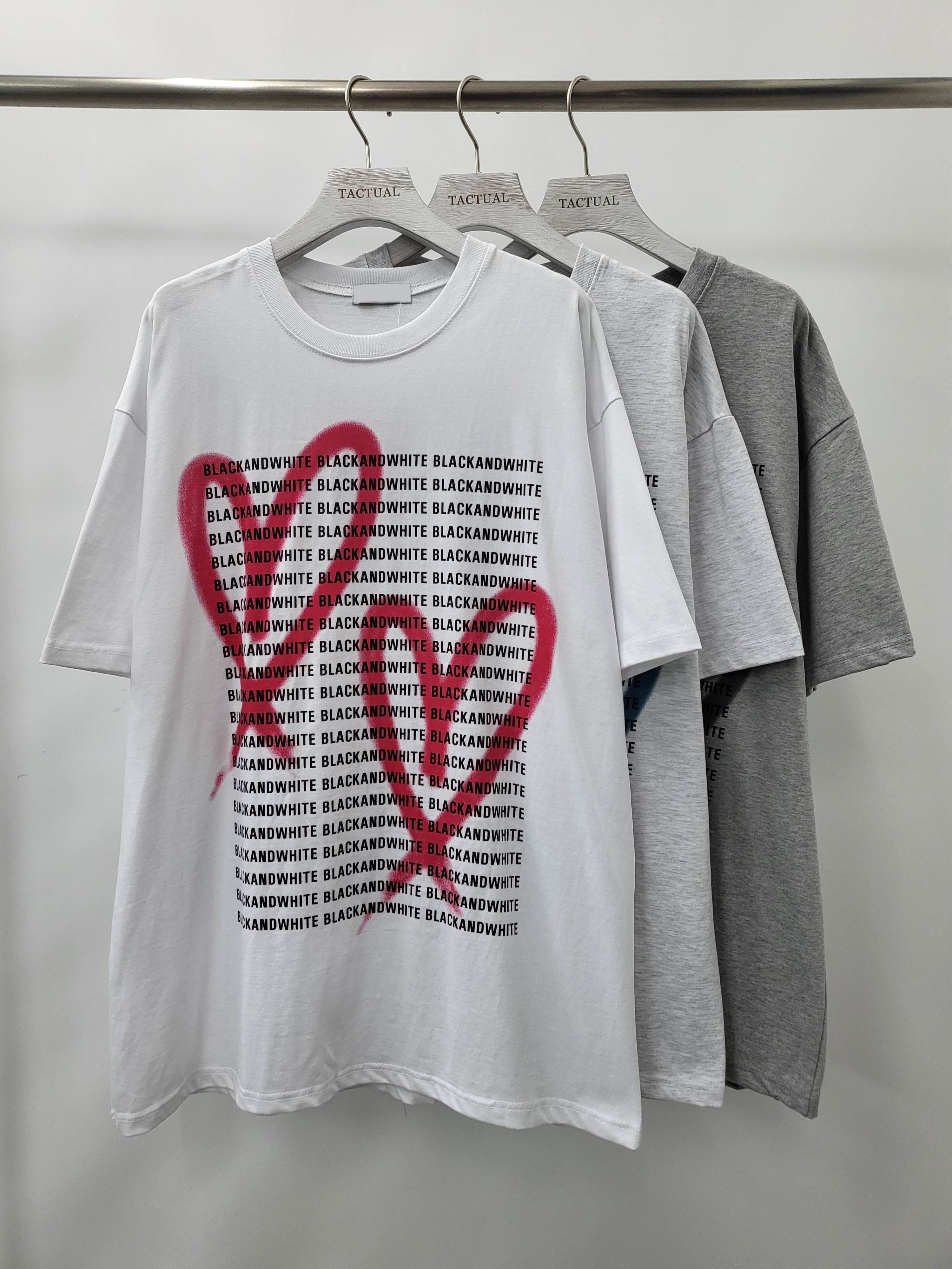 心心圖案英文字短袖Tee T5003