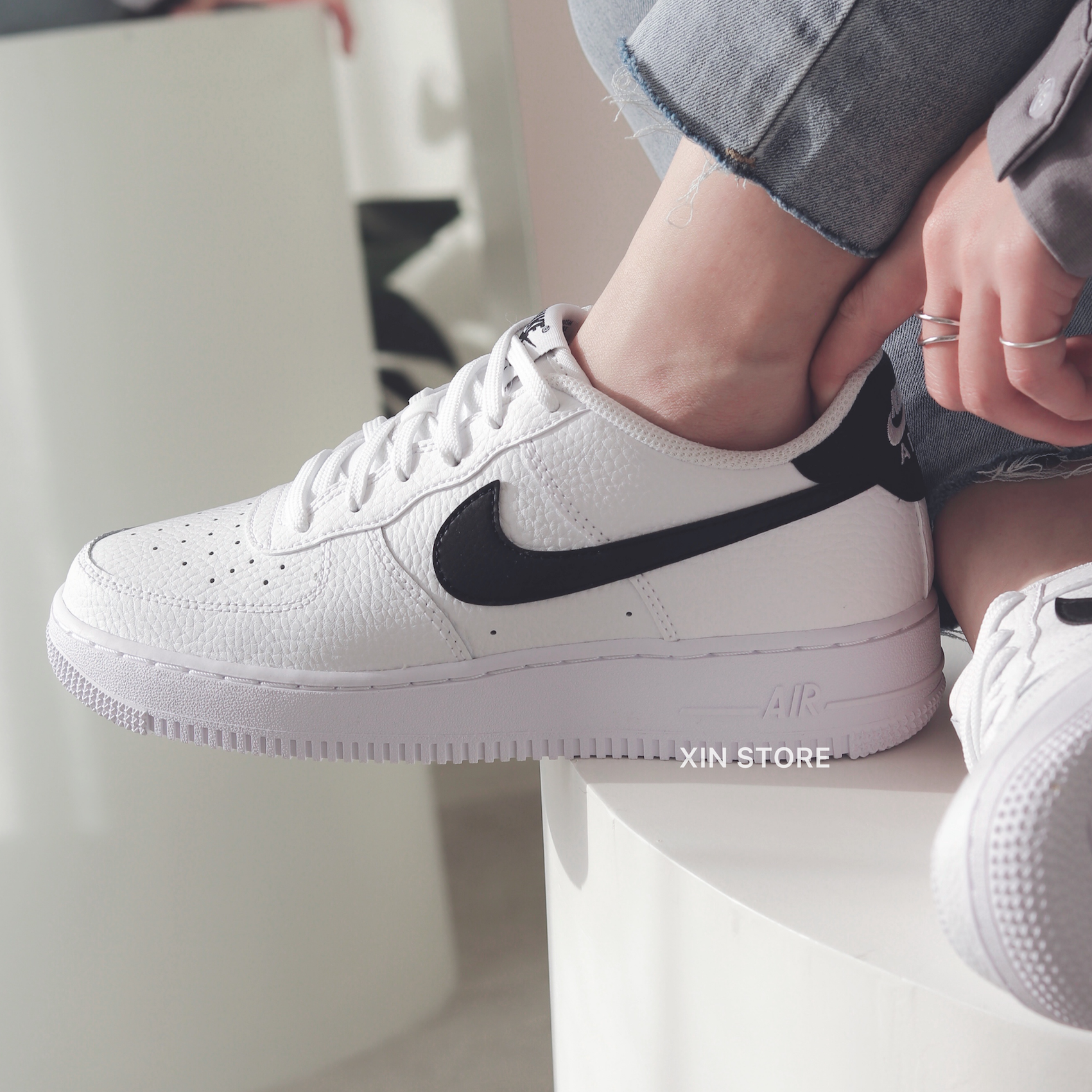 Nike Air Force 1 Low AF1 白底低筒黑勾黑白(GS)