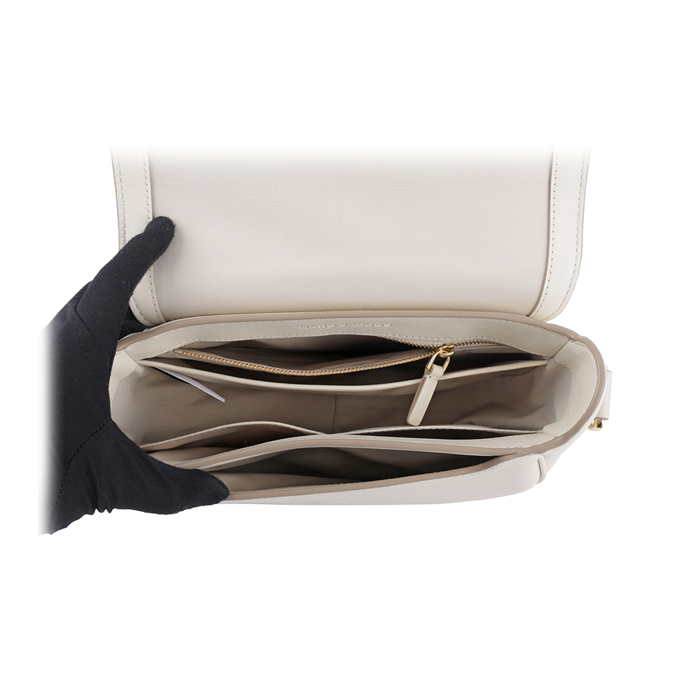 【MARC JACOBS】THE MESSENGER 翻蓋馬鞍斜背包(天空白)