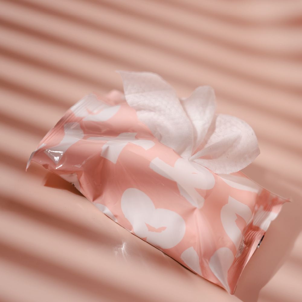 短效品【Care+ 蓓膚美】私密潔膚柔濕巾加護型(涼感) 1入