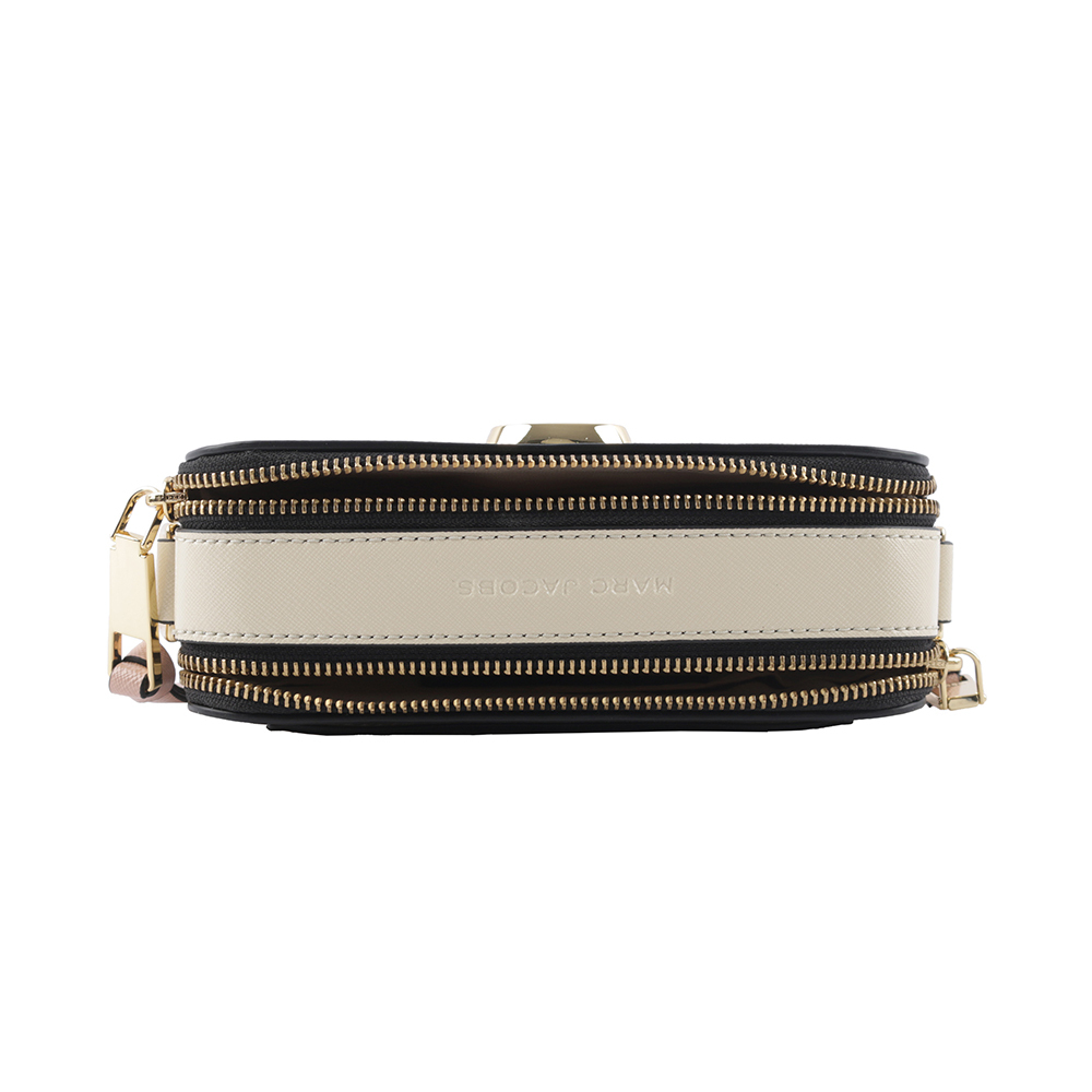 【MARC JACOBS】防刮牛皮撞色Snapshot 相機包(卡其色)