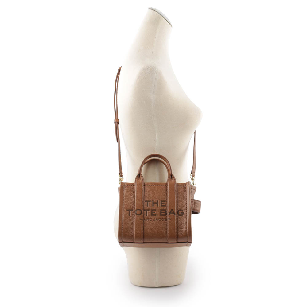【MARC JACOBS】THE LEATHER TOTE 粒面皮革迷你托特包(堅果棕) H053L01RE22 212