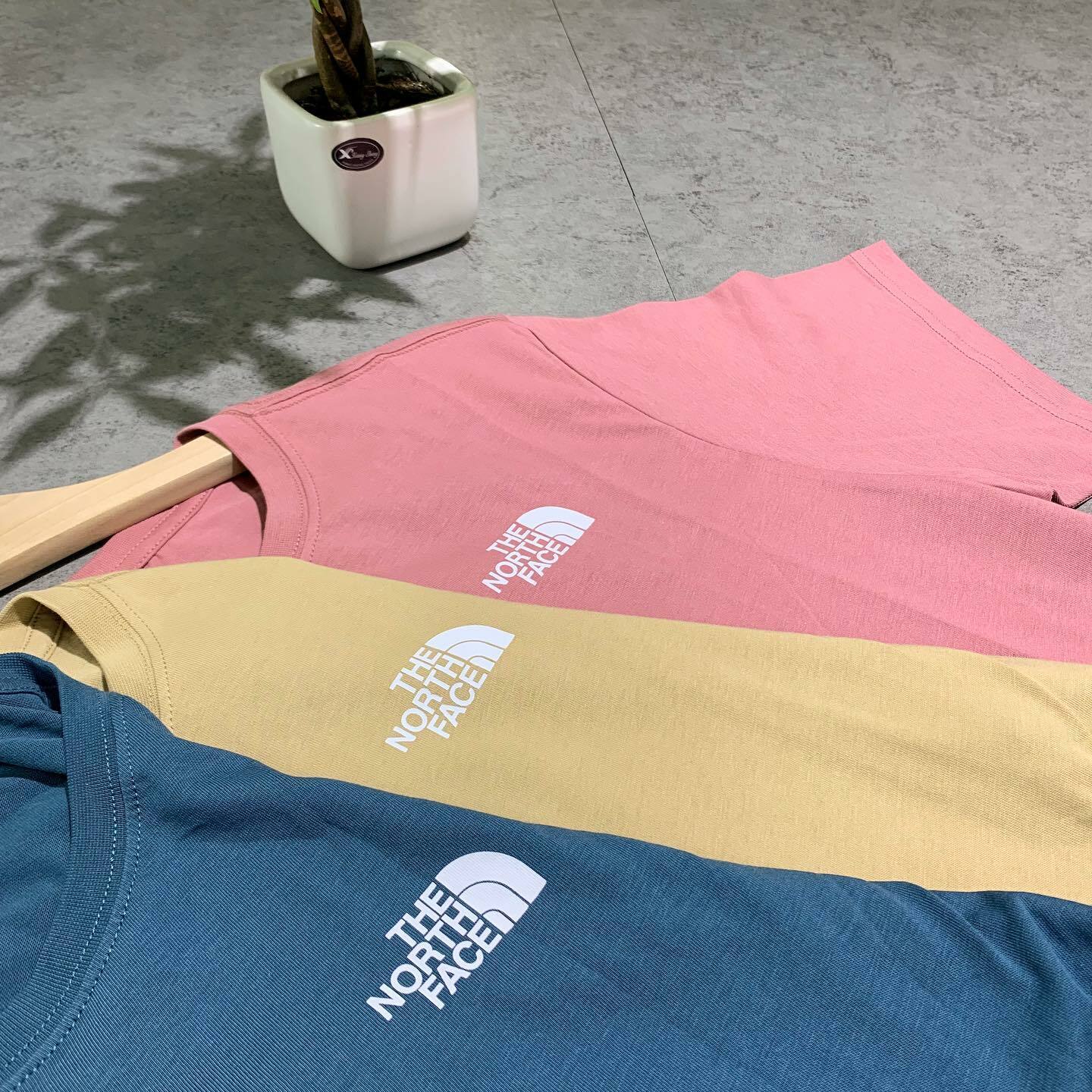 The North Face Explorer Tee pink