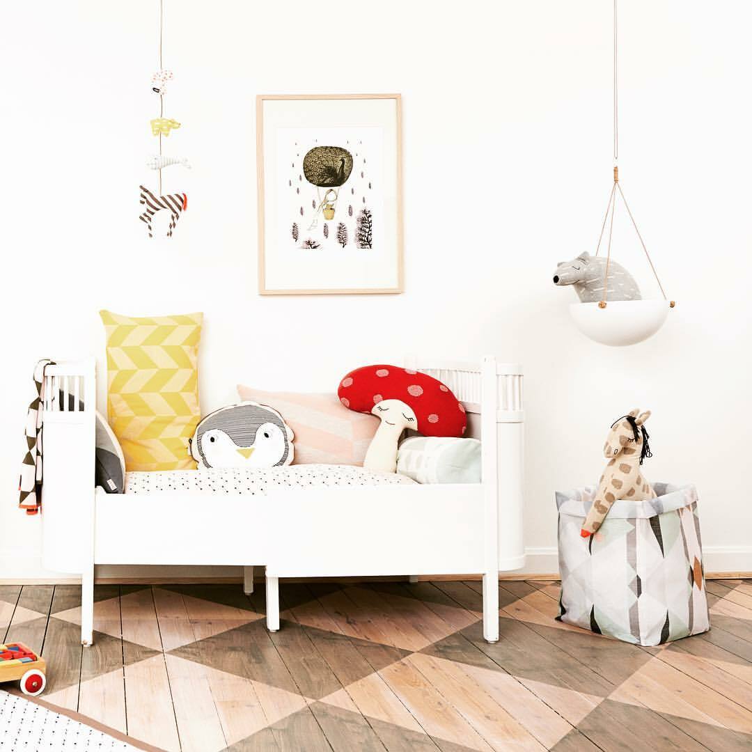 OYOY 圓形印花抱枕 / 企鵝