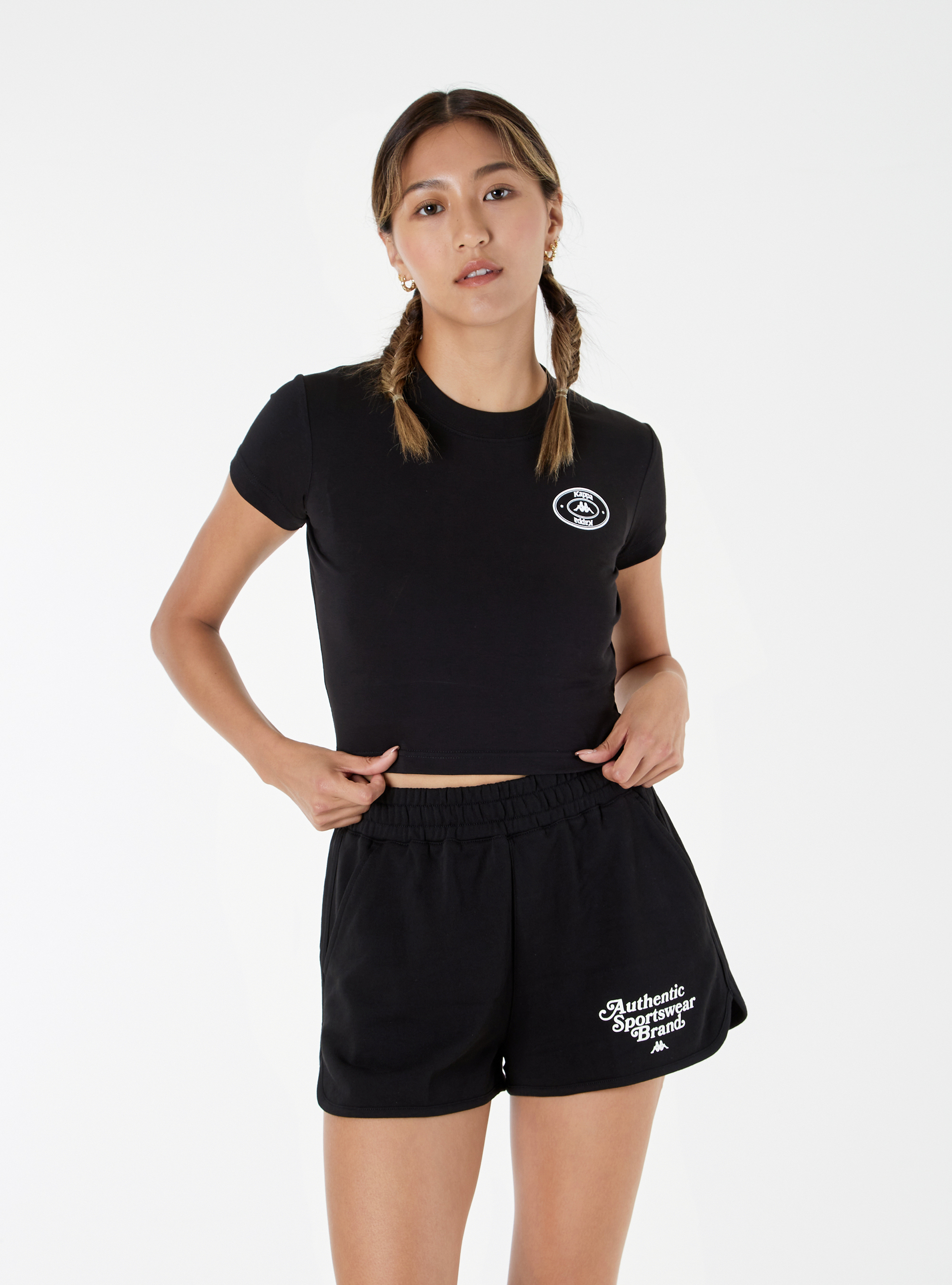 女款 圖章Logo合身短版T-Shirt