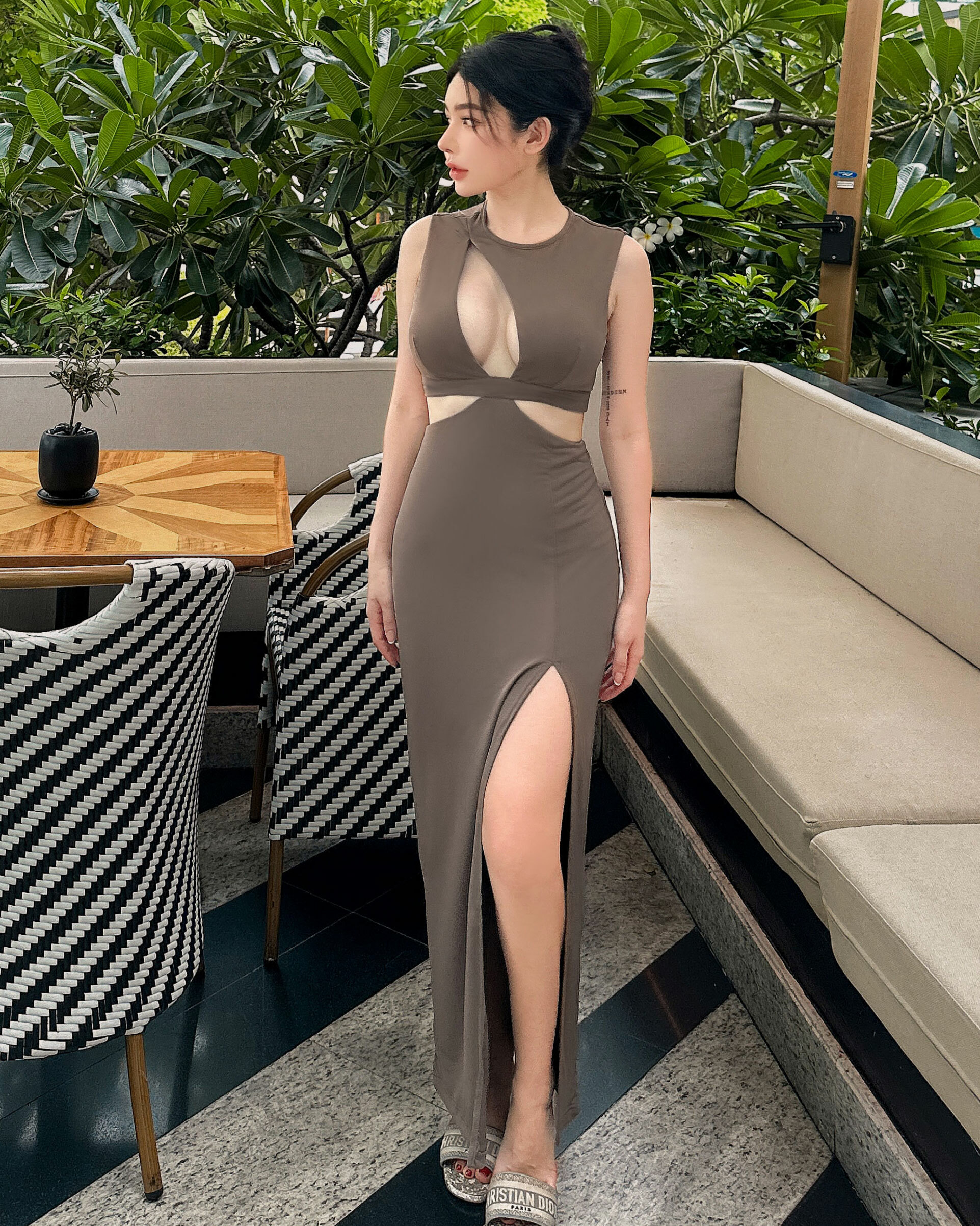 ⭒訂製-性感斜挖胸露腰側開衩長洋