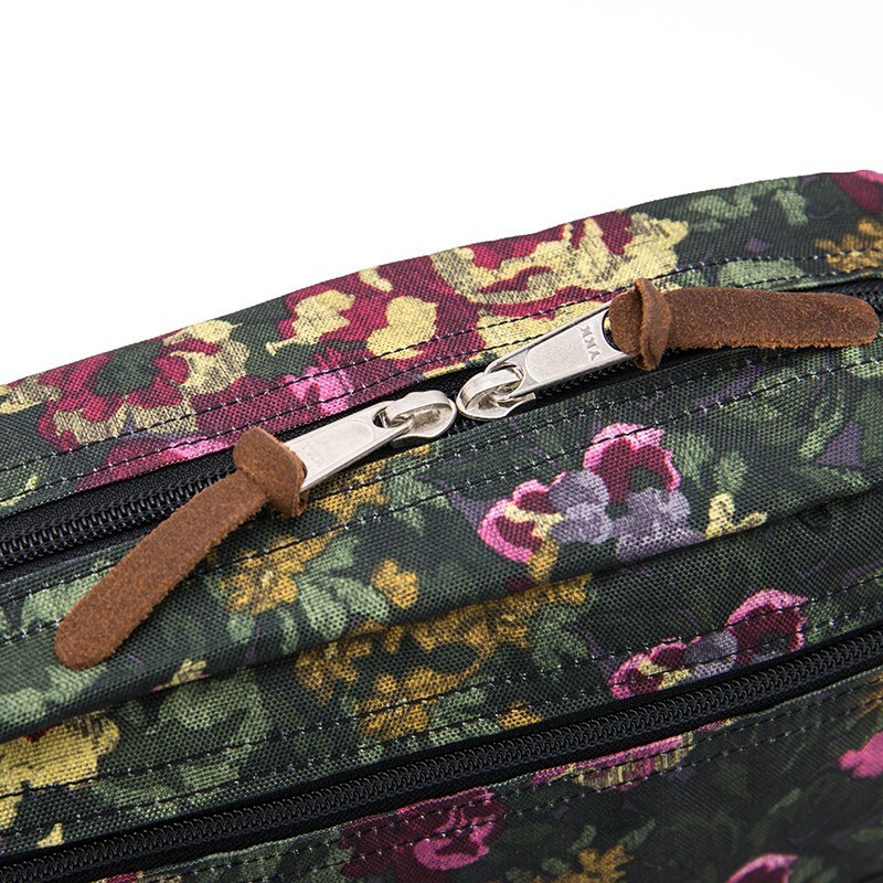 GREGORY PADDED SHOULDER POUCH L GARDEN  TAPESTRY