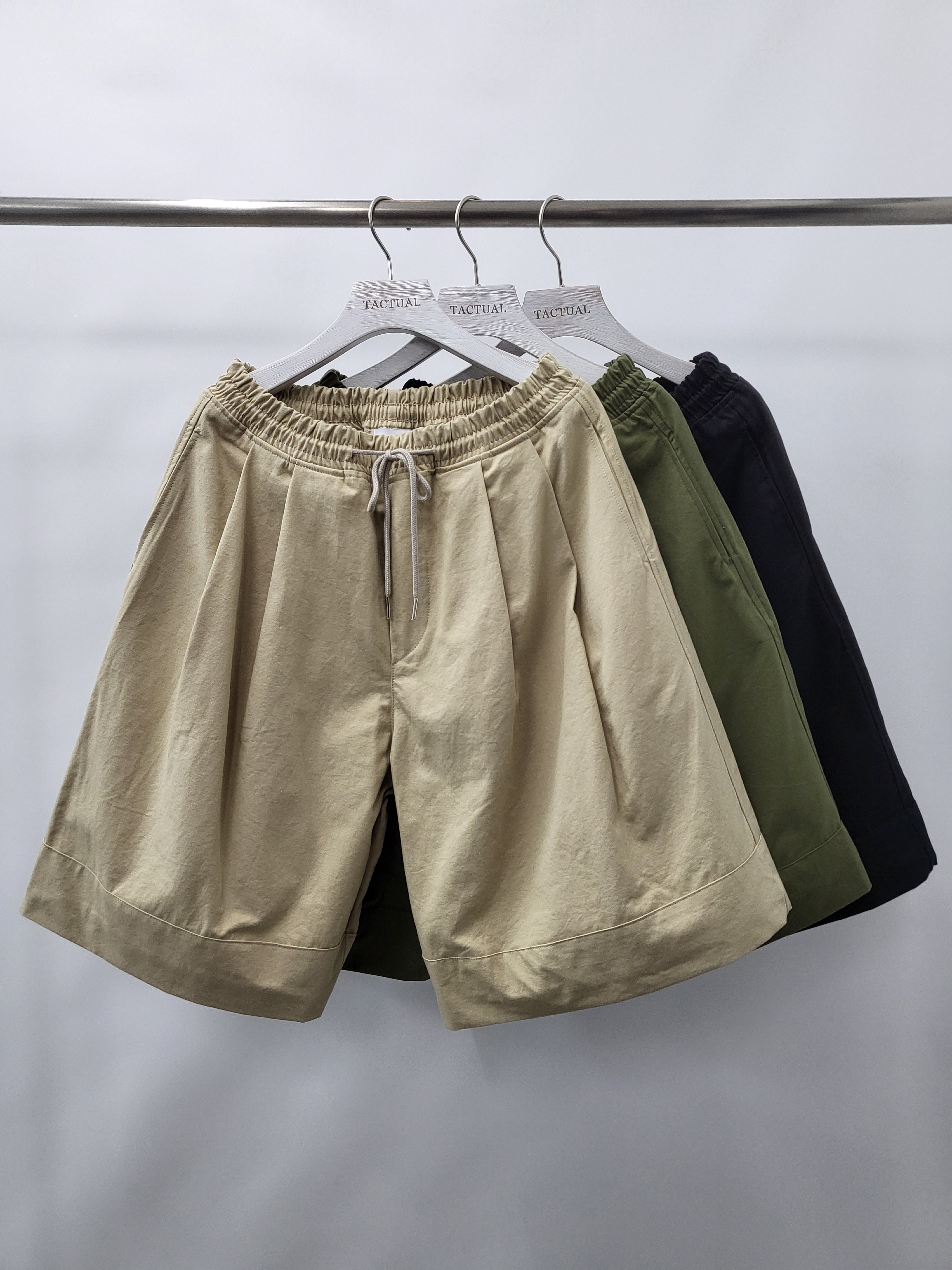 淨色打褶短褲 P2449