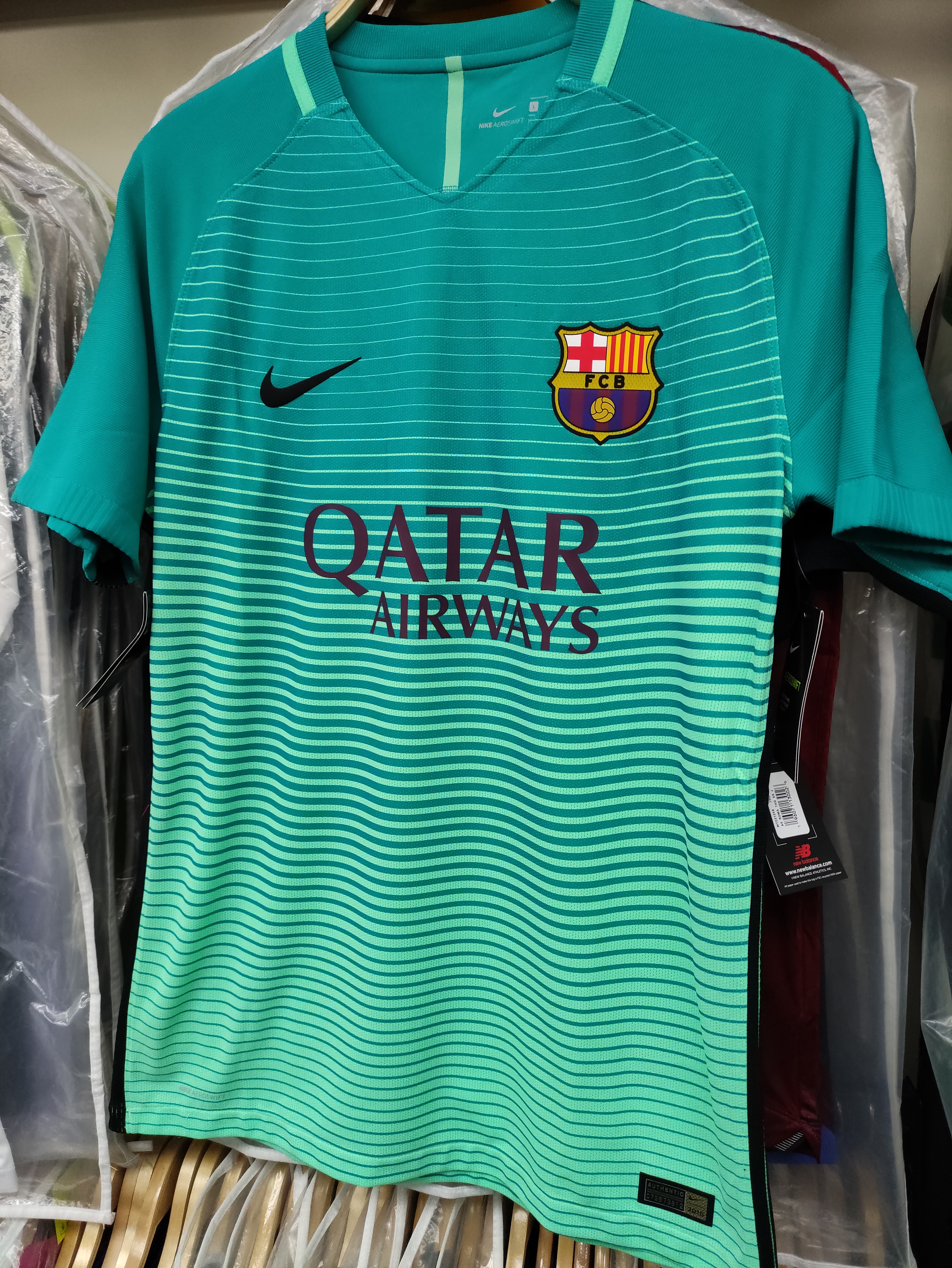 16-17巴塞隆拿二客美斯球員版球衣