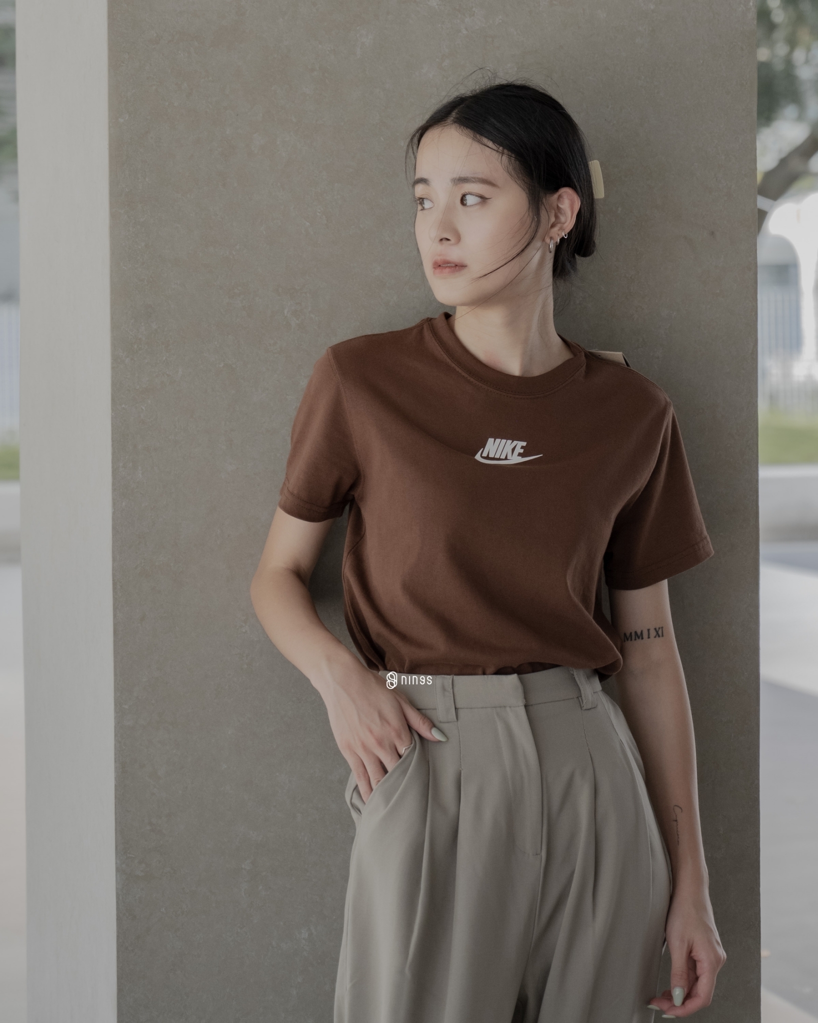 【零碼】NIKE W NSW TEE 咖啡色 DX9540259