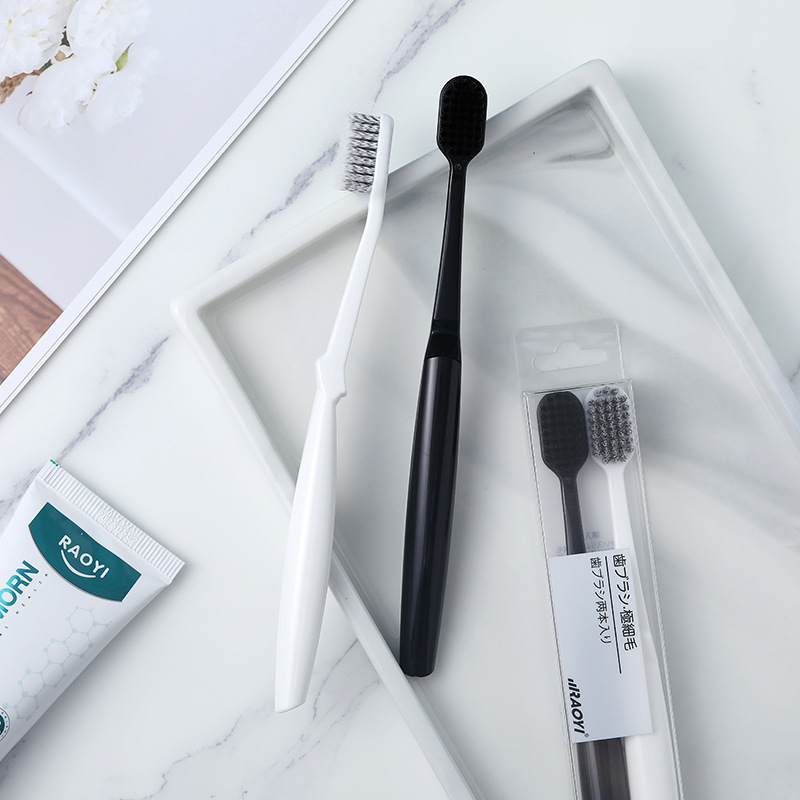 《2456》黑白情侶軟毛牙刷兩入