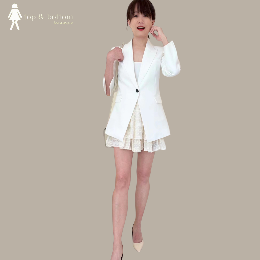 LACE DETAILED SHORT TIERED SKIRT