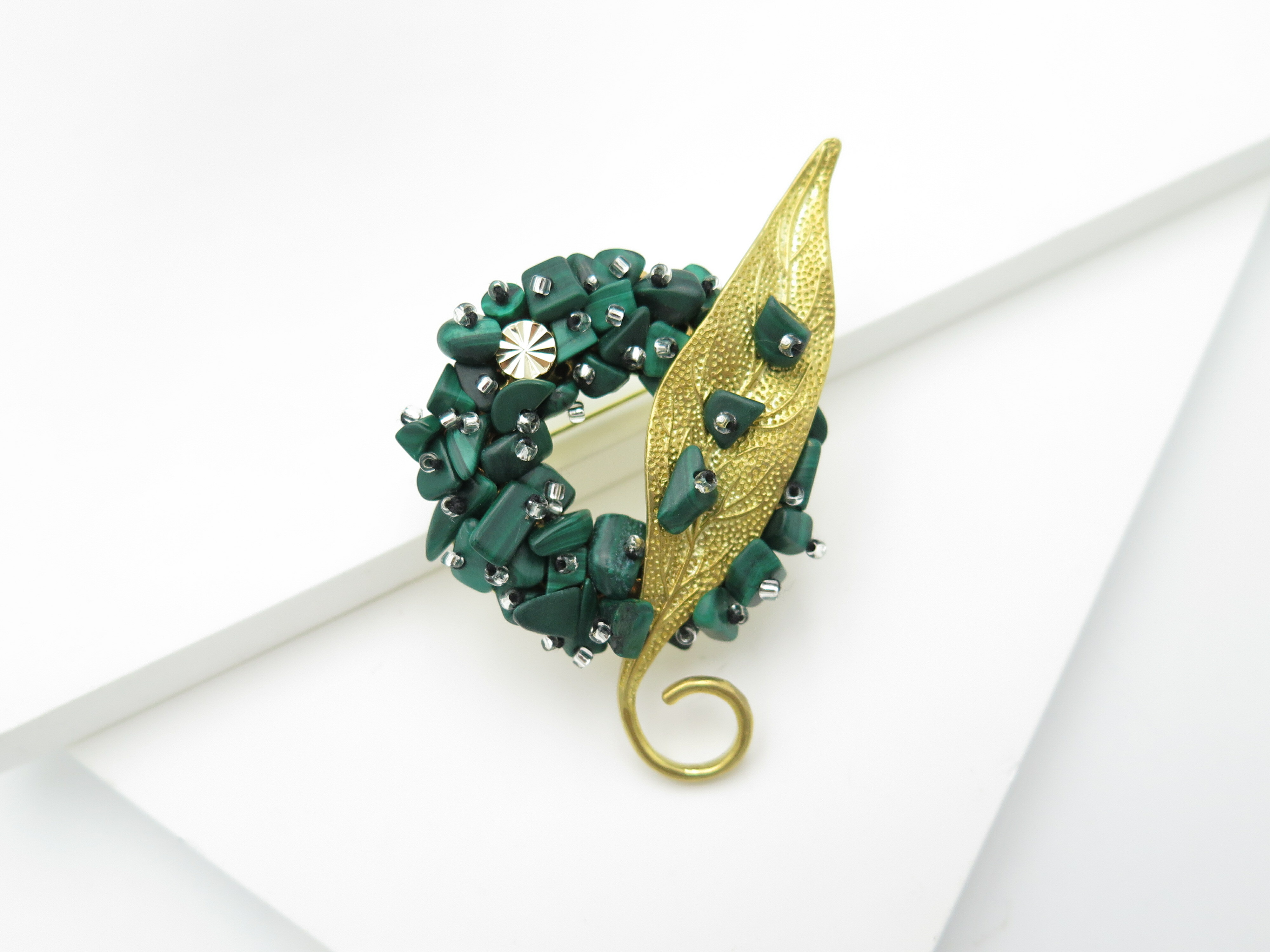 COLE COOL Natural Malachite leaf Brooch Japanese style best gift