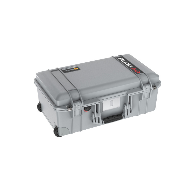 Pelican 1535 Air with Dividers