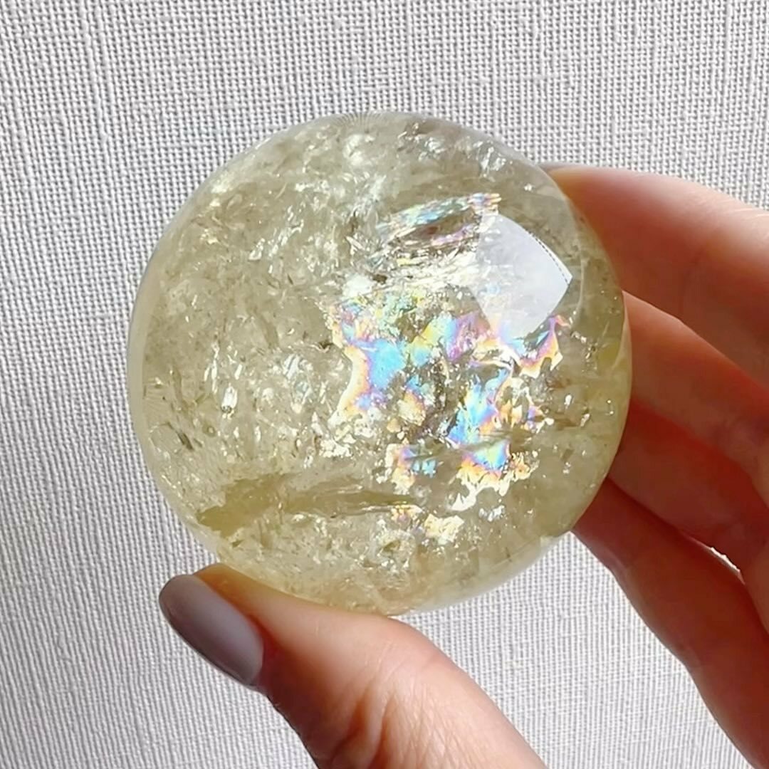 黃水晶球
