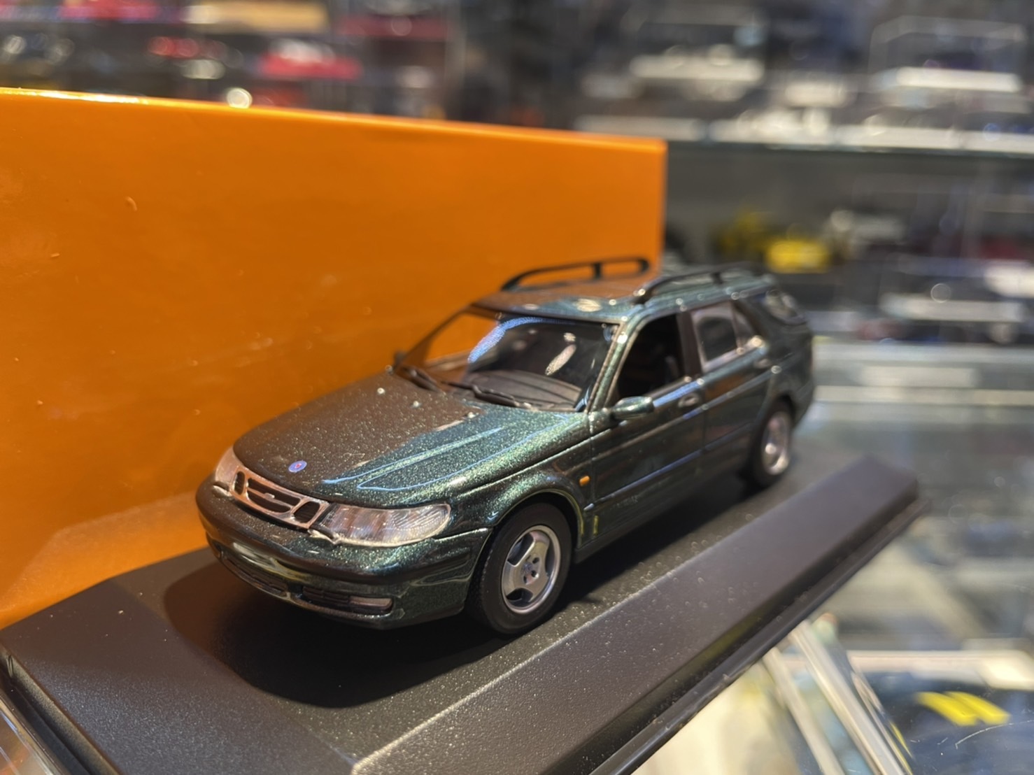 MINICHAMPS 940170811 Saab 9-5 Break 1999 金屬綠1/43