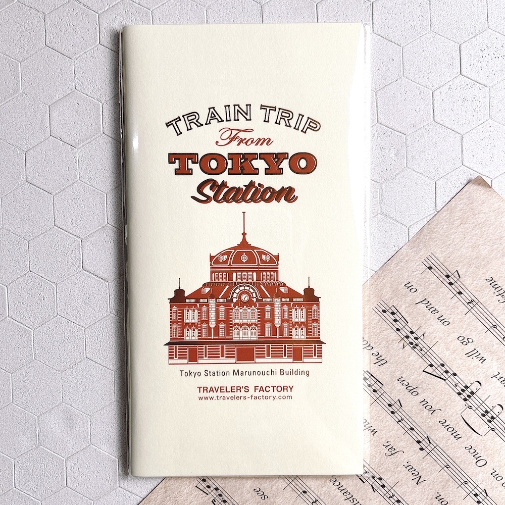 Traveler's Notebook ｜TN 旅人筆記本 成田機場/東京車站 （限定筆記本、貼紙、帆布袋）