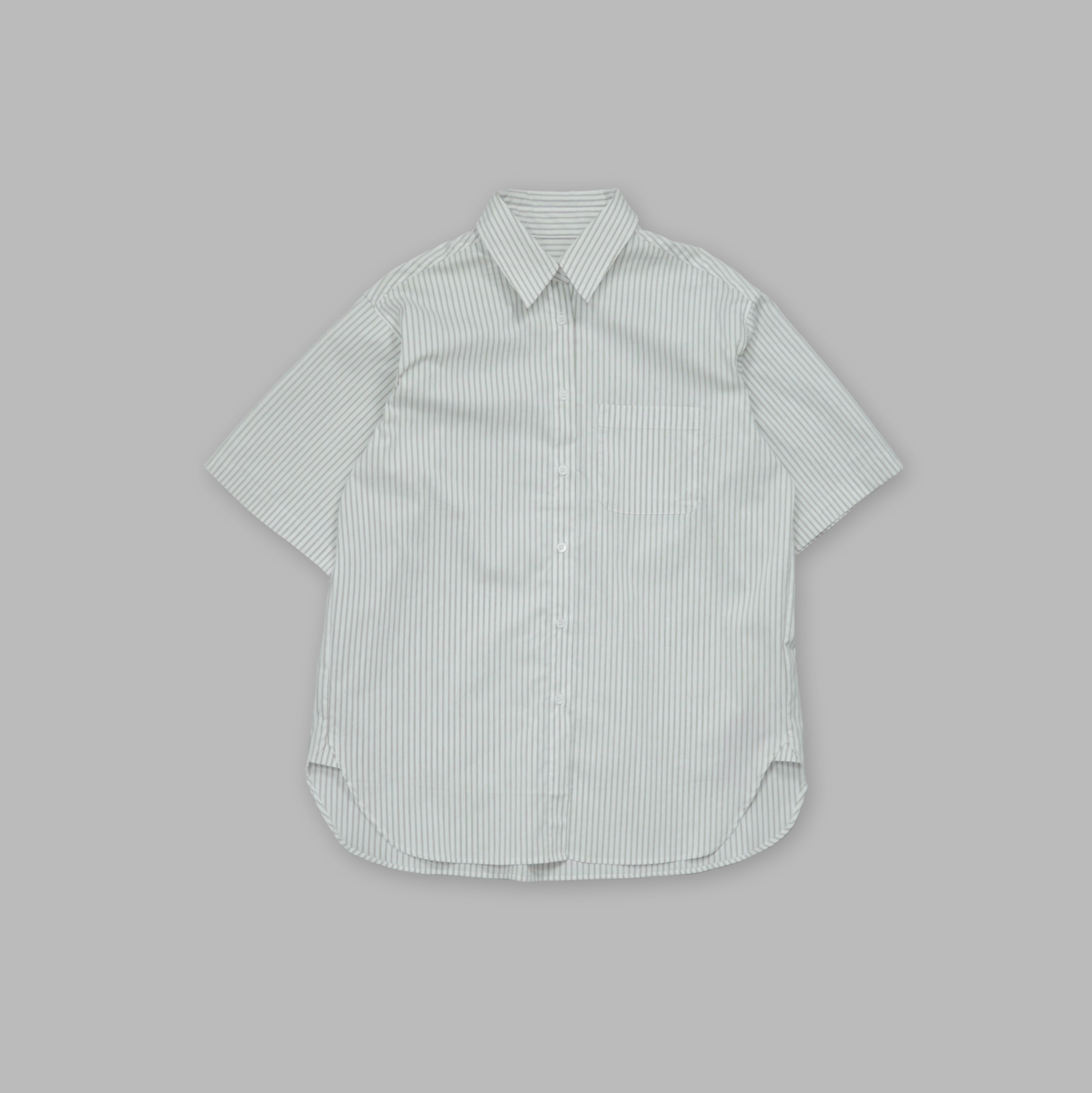 J.P.L. 尖領半袖豎紋弧形襯衫 ╭ 2色 ╮