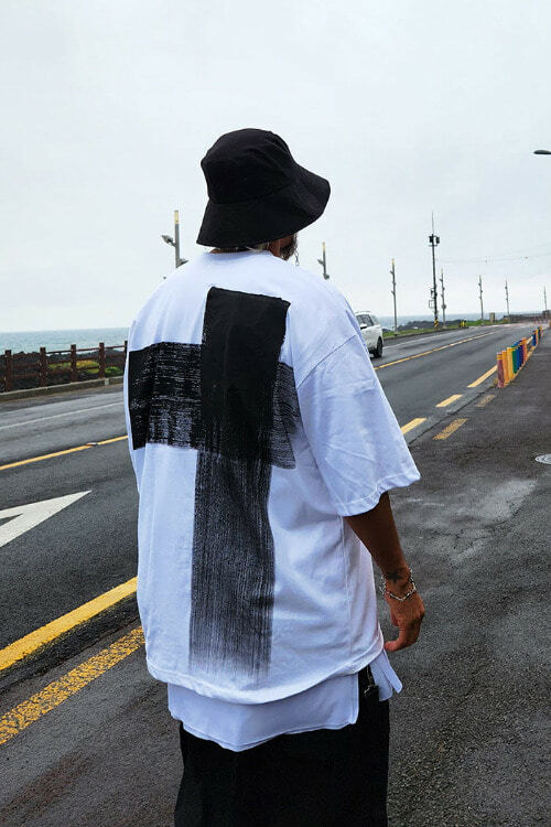 毛筆塗色短袖T恤