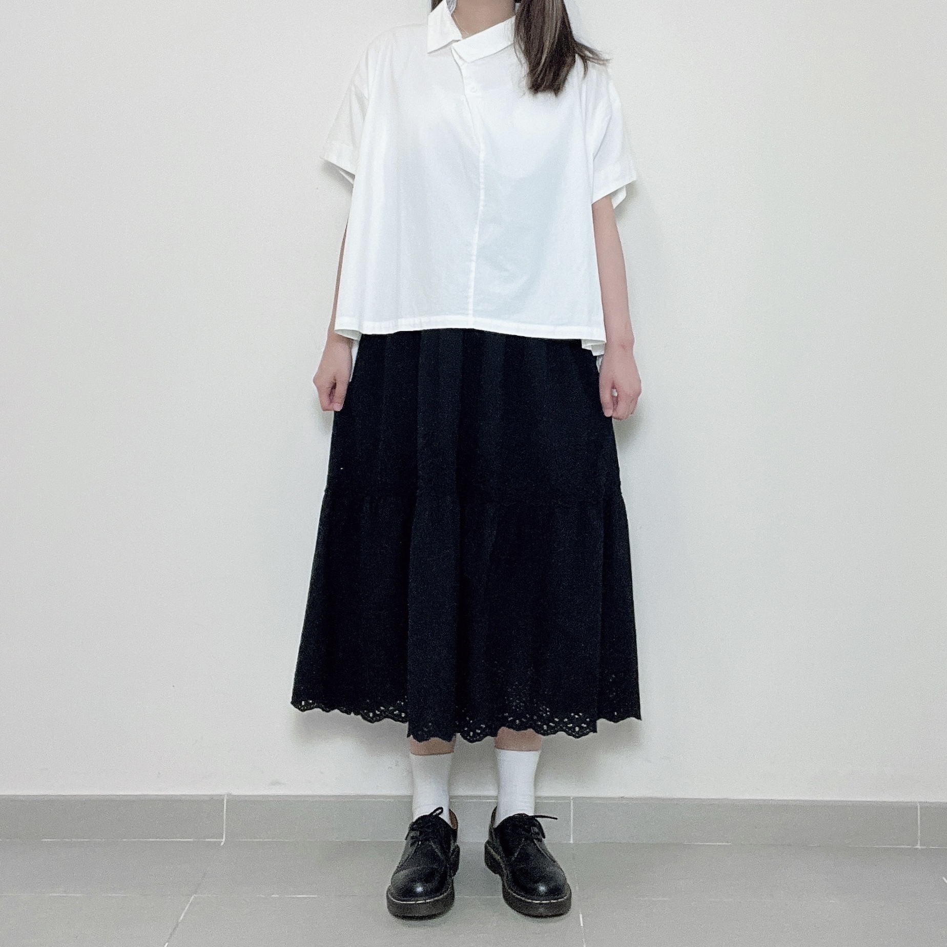 現貨 | 不規則翻領傘型 s h i r t (兩色入)