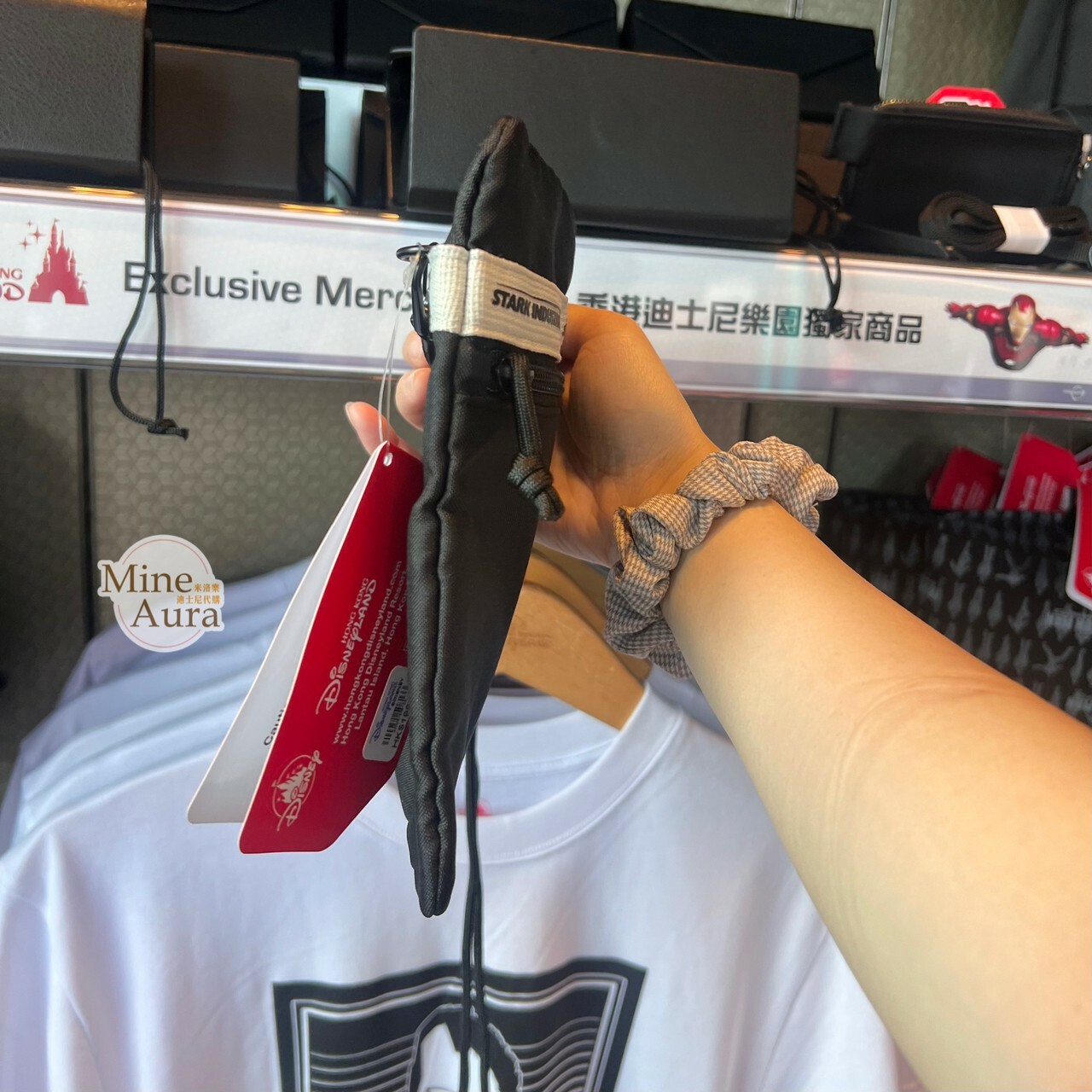 鋼鐵人 Iron Man 黑色 隨身 斜背包 小包 漫威 Marvel -香港迪士尼樂園