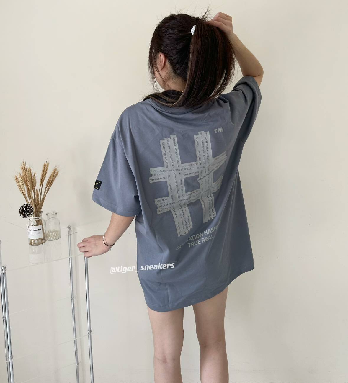 韓國#BEENTRILL #字反光銀標金標短袖T-SHIRT 男女款