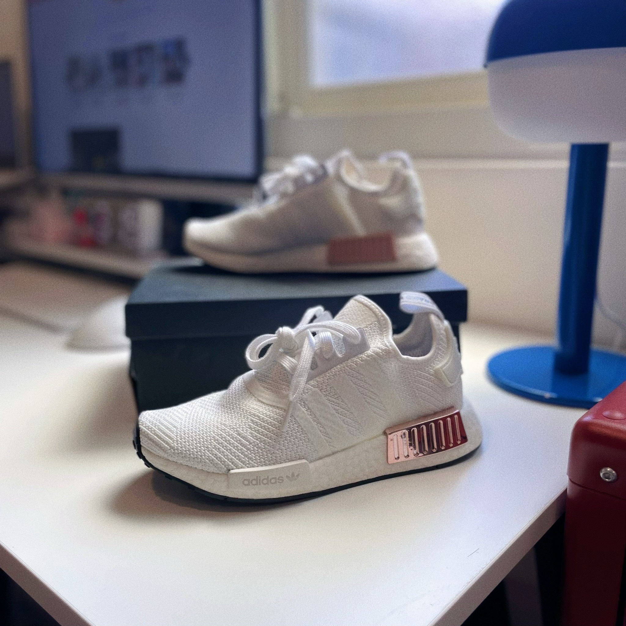 Adidas Originals NMD R1 玫瑰金 白色 白金 EE5173