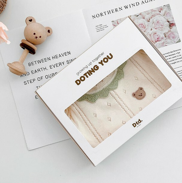 Dot to Dot 荷葉邊針織鏤空上下套裝禮盒