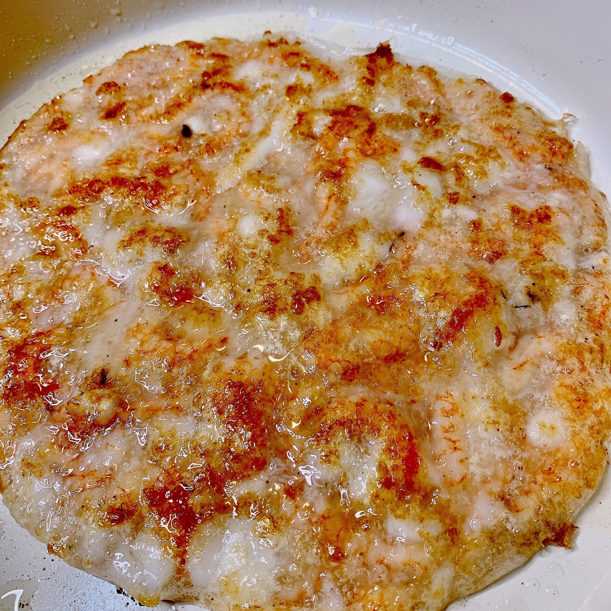 超多整尾蝦子在月亮蝦餅花枝蝦餅裡