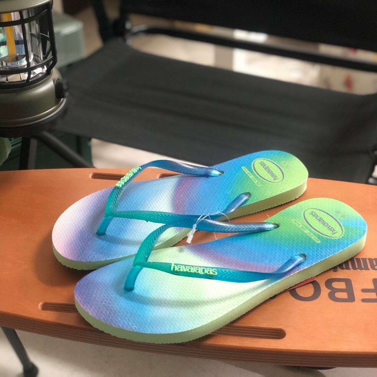 Havaianas 哈瓦仕 Slim Metallic Rainbow Flip Flops 拖鞋 夾腳拖 金屬色女款 4148256-1822W