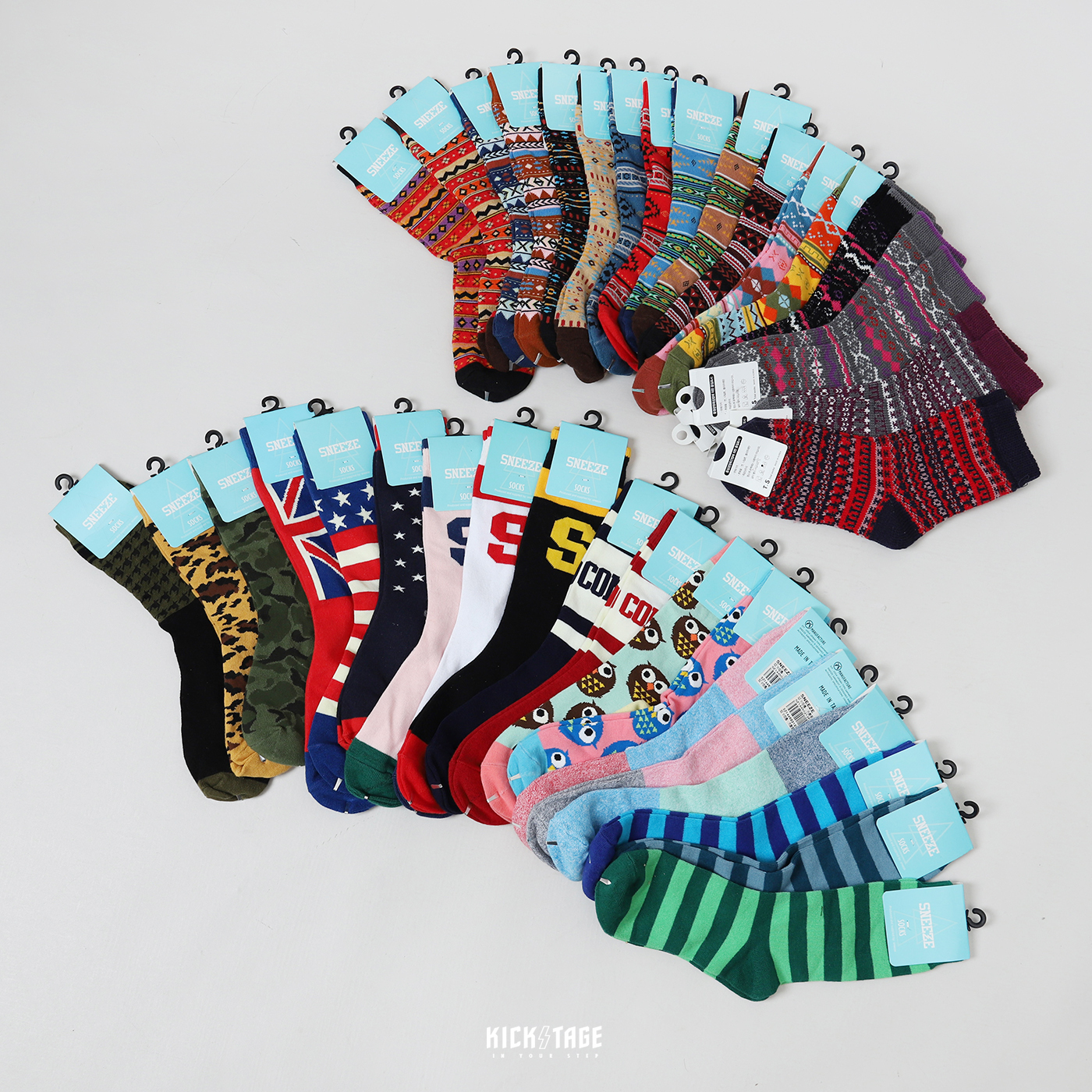 SNEEZE SOCKS 多款 塗鴉 繽紛 民族風 國旗 美式文字 中筒襪 長襪