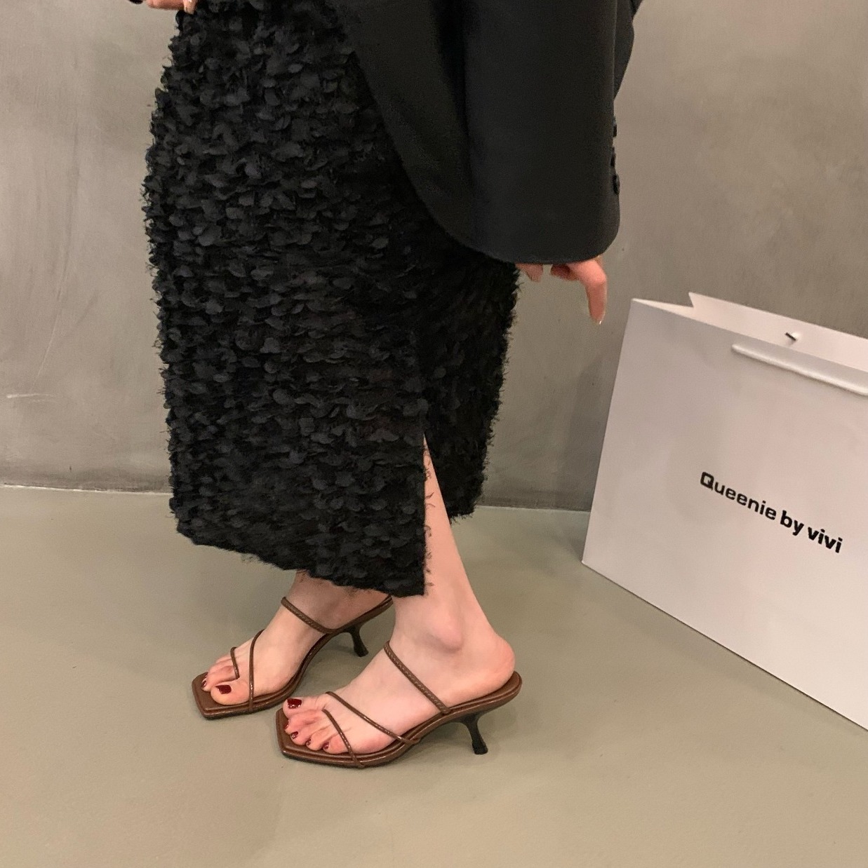 線條夾腳貓跟 2穿跟拖(35-39)(黑/米/棕)