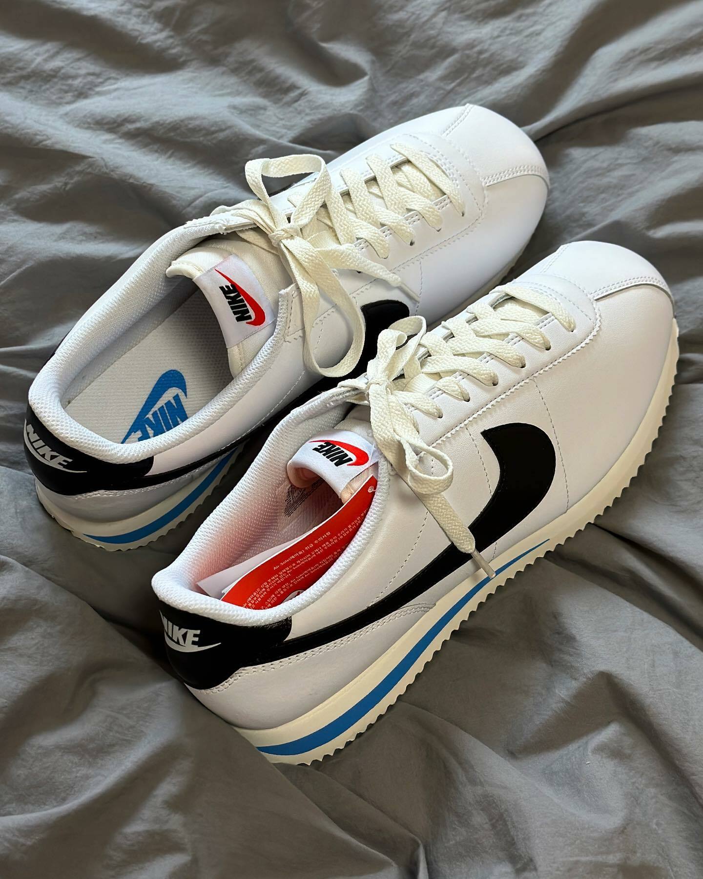 NIKE WMS CORTEZ WHITE BLACK 白黑水藍
