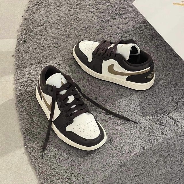 NIKE AIR JORDAN 1 LOW “Shadow Brown“ 摩卡可可色女鞋金色/ 預購